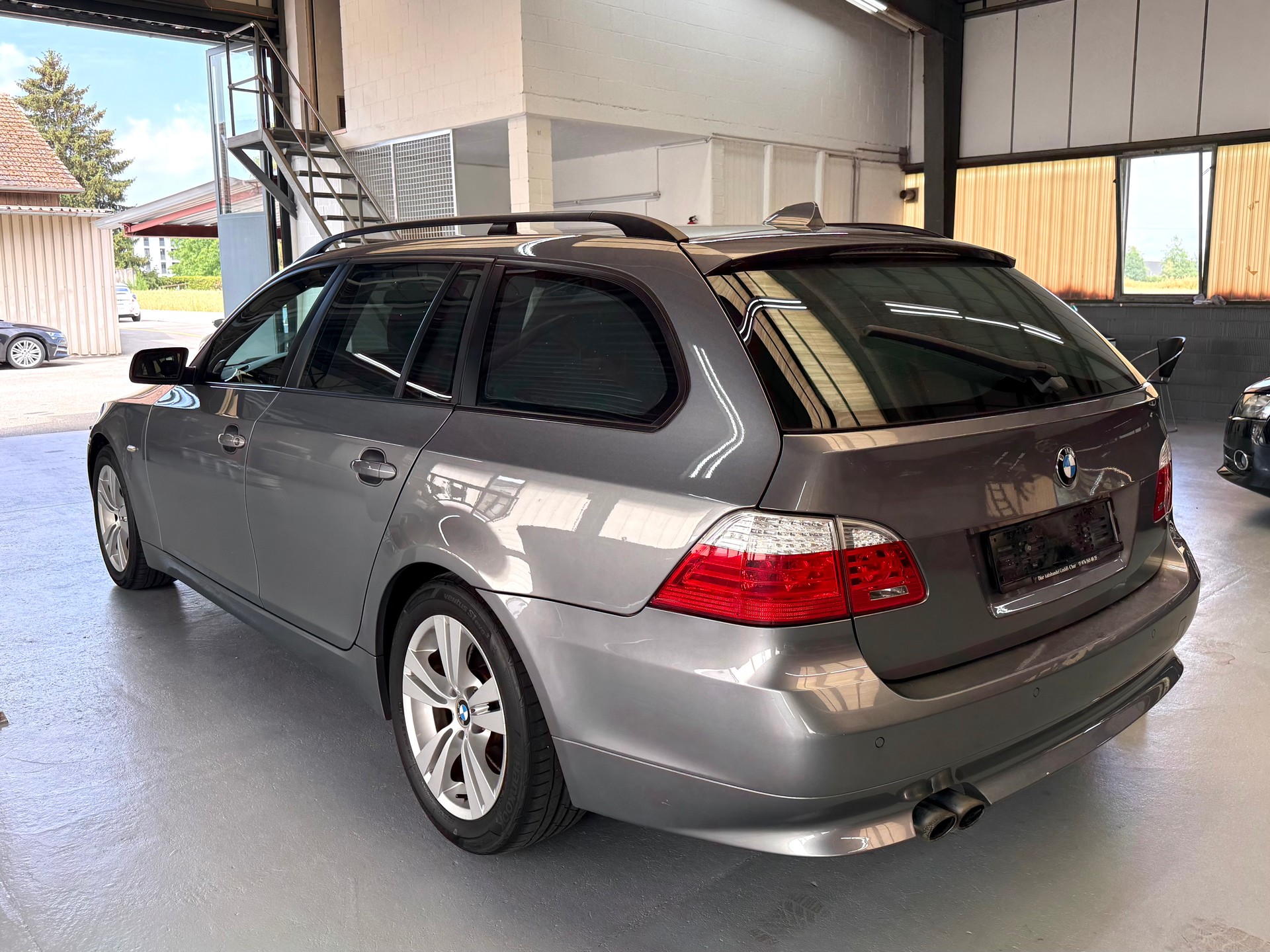 BMW 525xd Touring Steptronic Facelift (Edition)-image-4