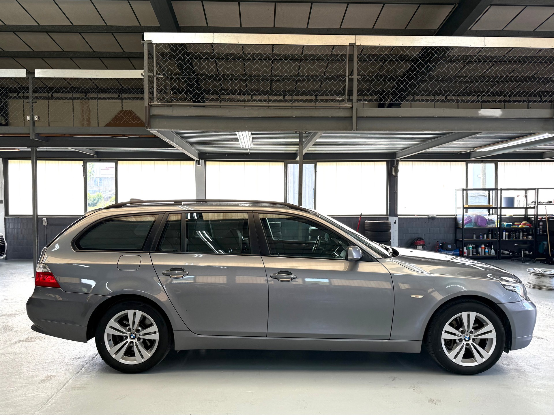 BMW 525xd Touring Steptronic Facelift (Edition)-image-2