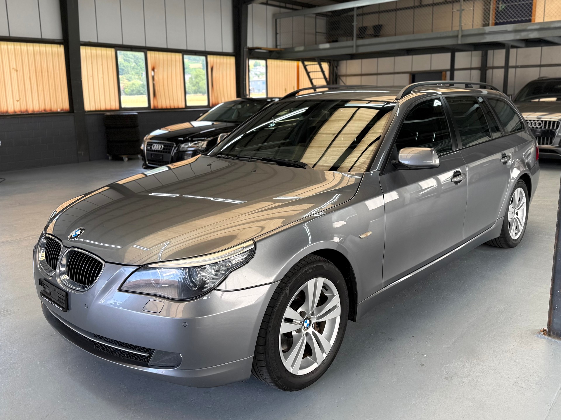 BMW 525xd Touring Steptronic Facelift (Edition)-image-5