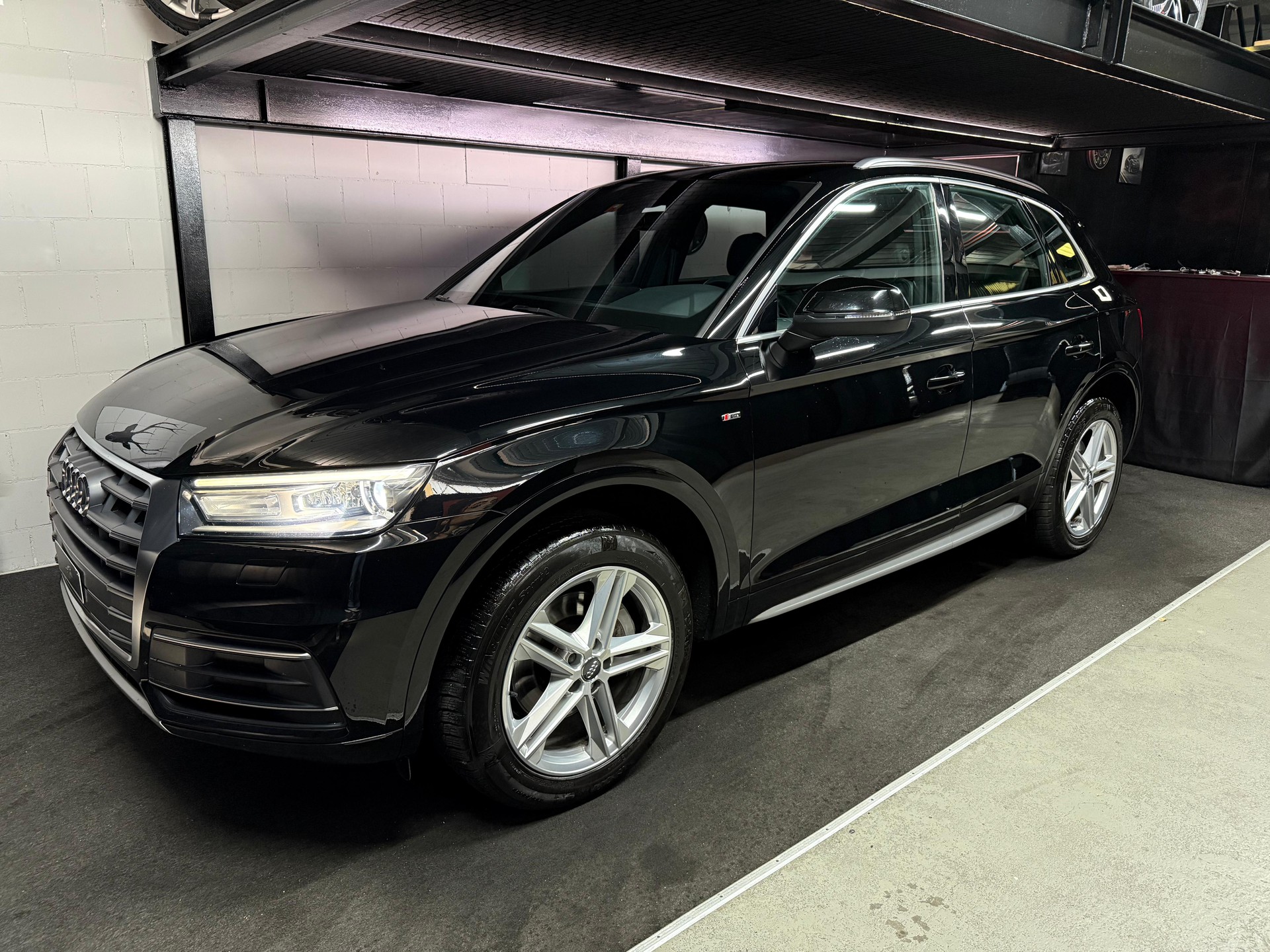 AUDI Q5 2.0 TDI S-Line sport quattro S-tronic-image-0