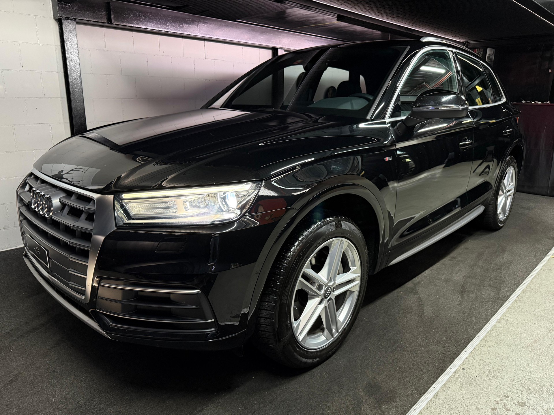 AUDI Q5 2.0 TDI S-Line sport quattro S-tronic-image-1