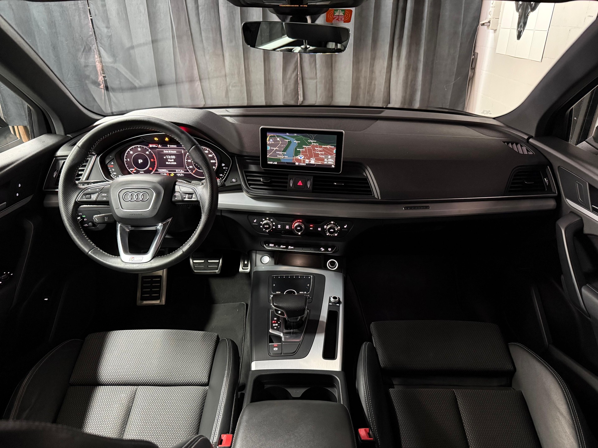 AUDI Q5 2.0 TDI S-Line sport quattro S-tronic-image-13