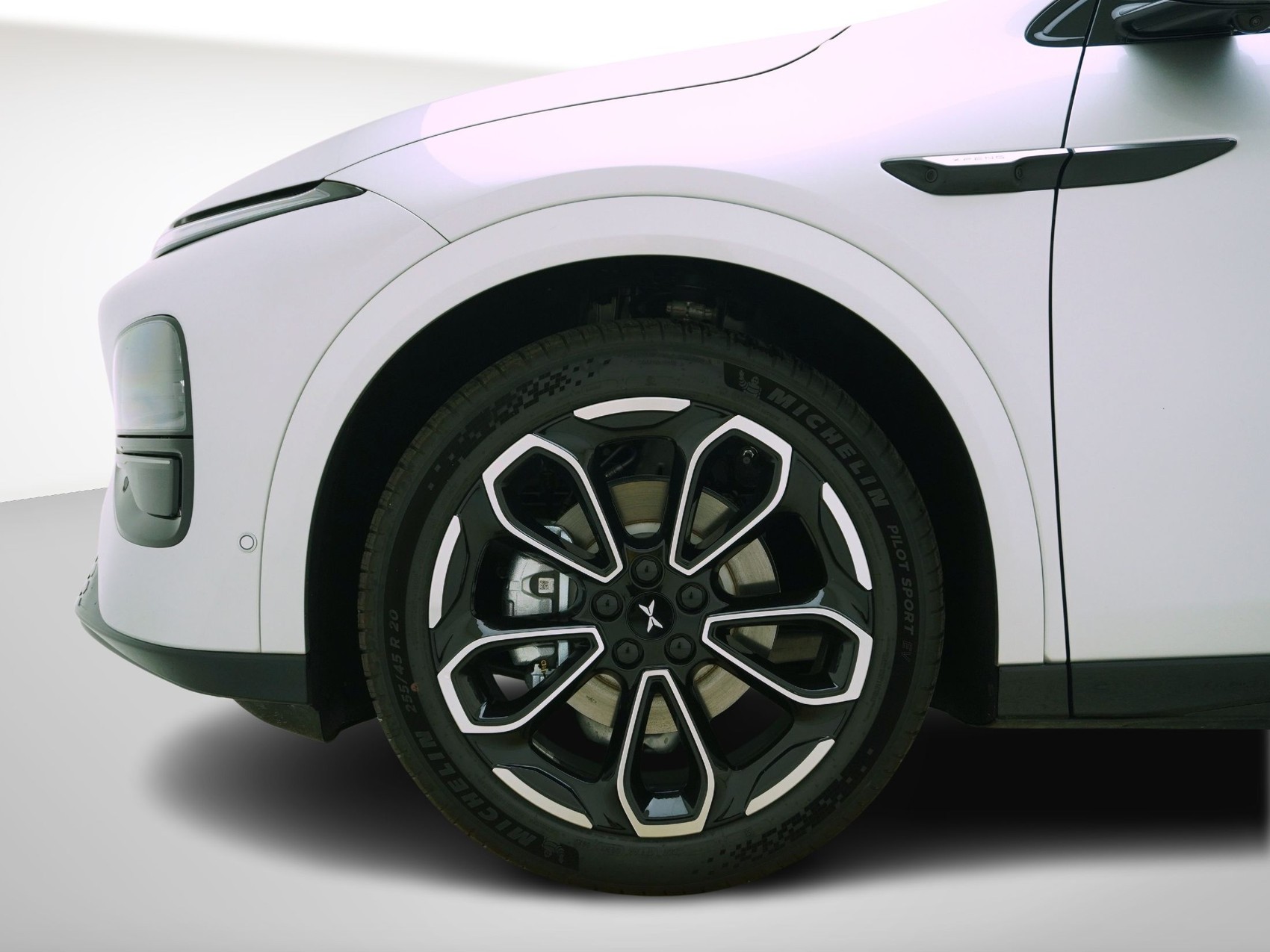 XPENG G6 Performance AWD-image-26