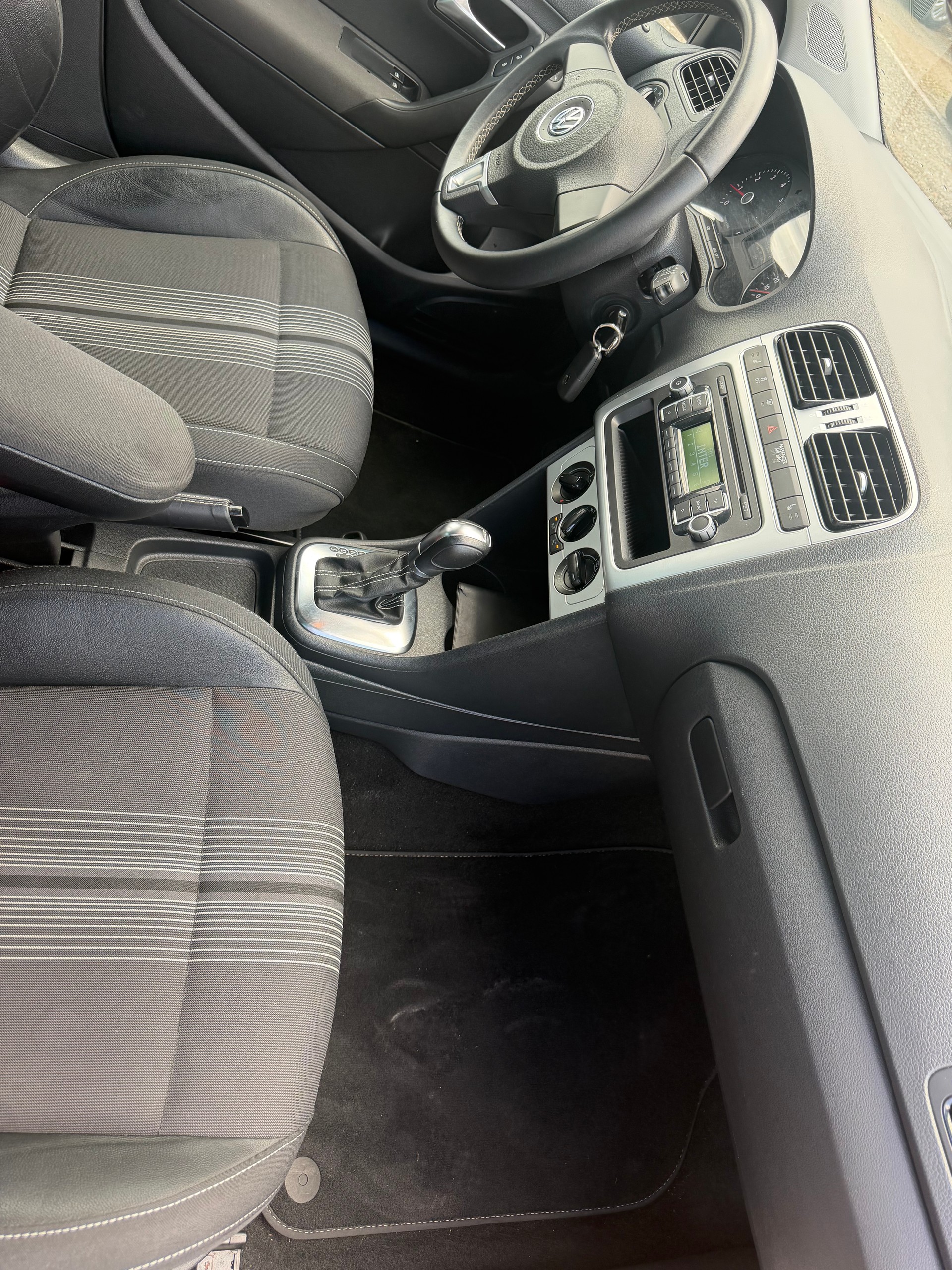 VW POLO-image-5