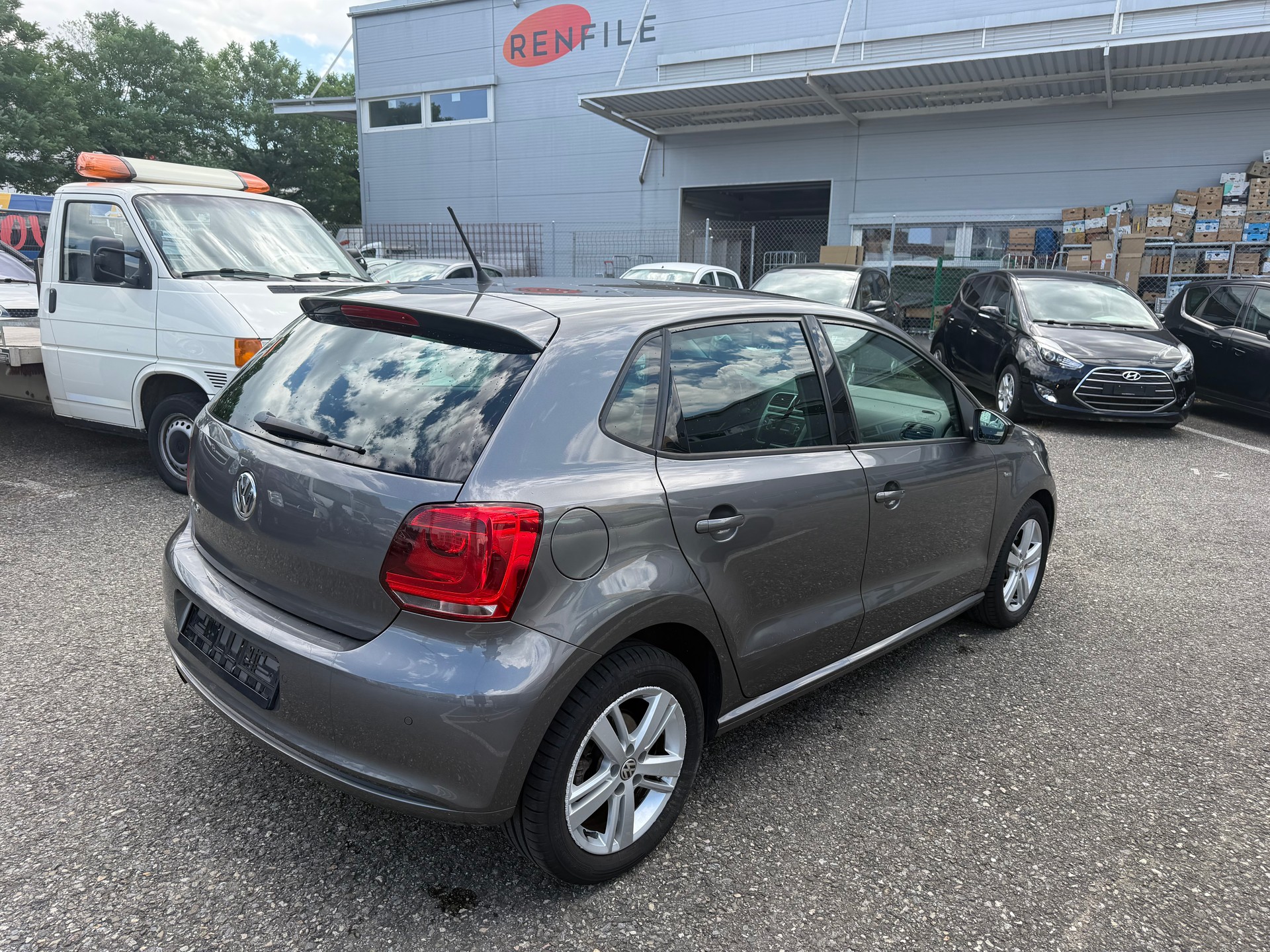 VW POLO-image-3