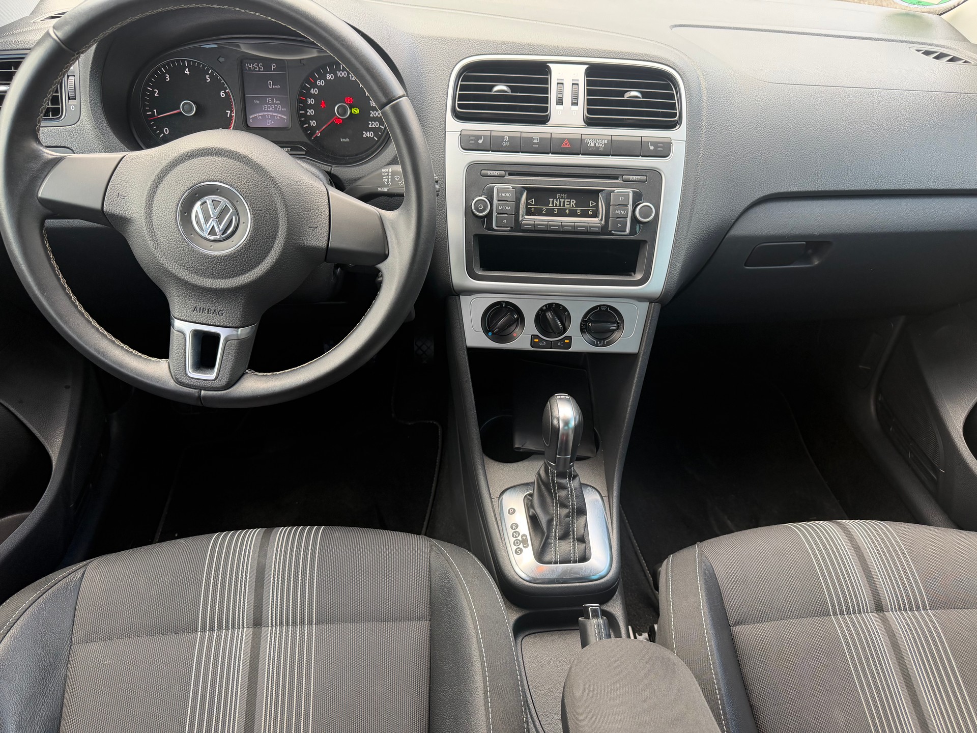 VW POLO-image-6