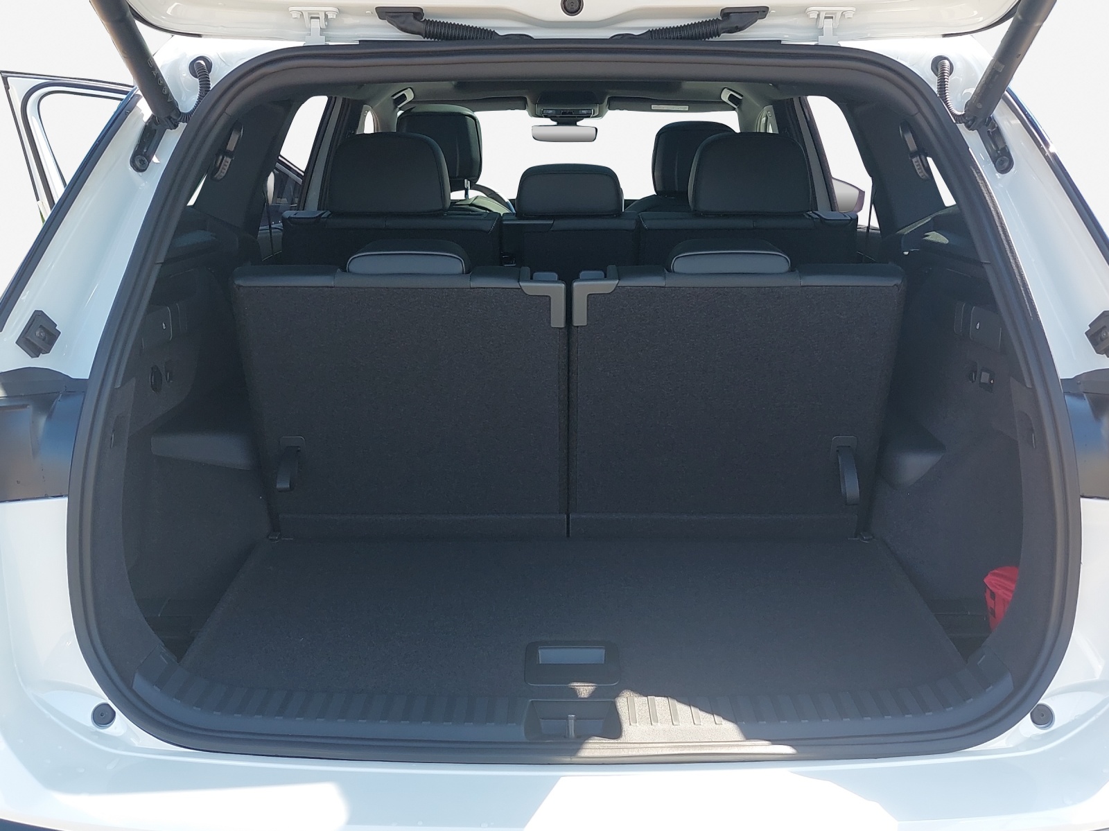 VW Tayron 2.0 TDI SCR R-Line 4Motion DSG-image-12
