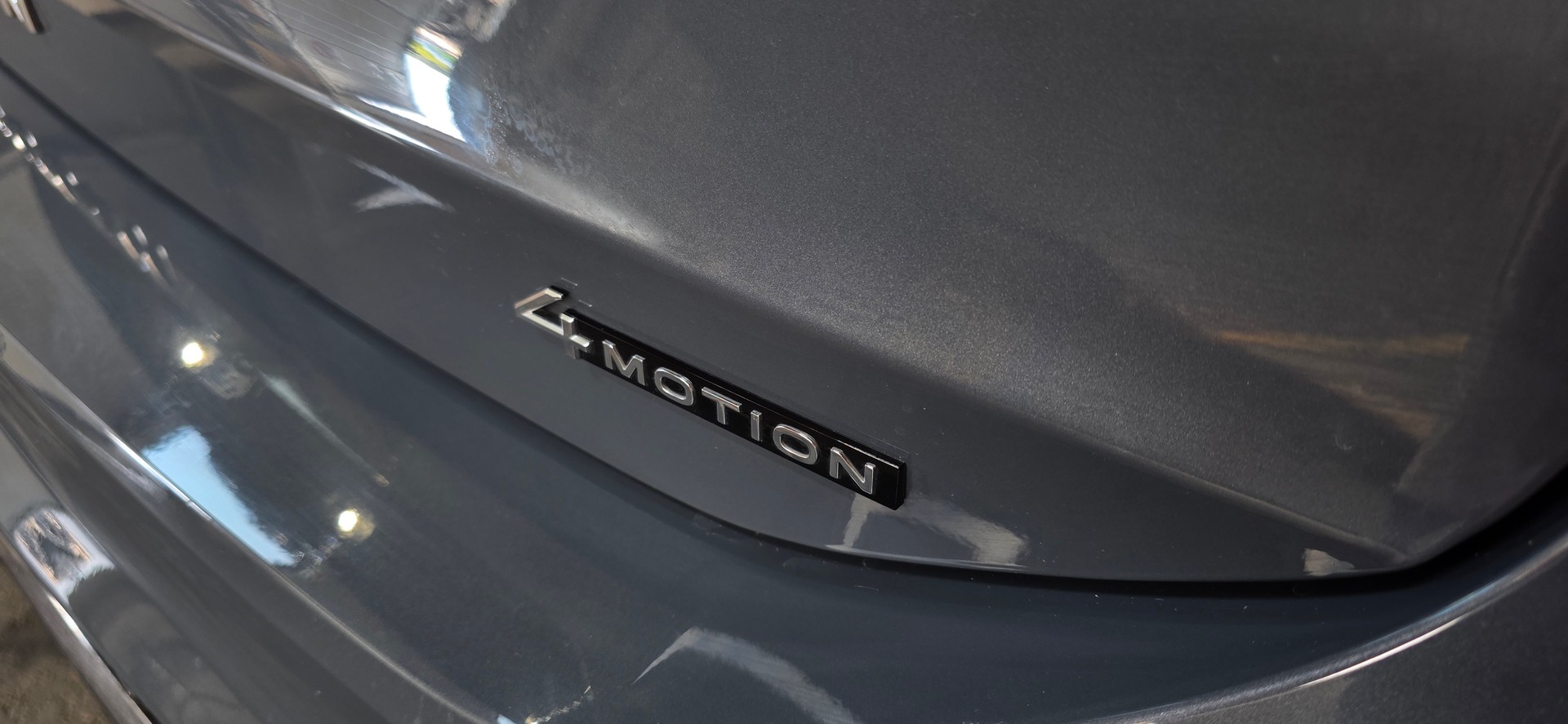 VW Tiguan 2.0 TDI SCR R-Line 4Motion DSG *360°Kamera*ACC/LaneAssist*Sitz-Lenkradheizung*Massagefunktion*Pamoramadach*-image-28