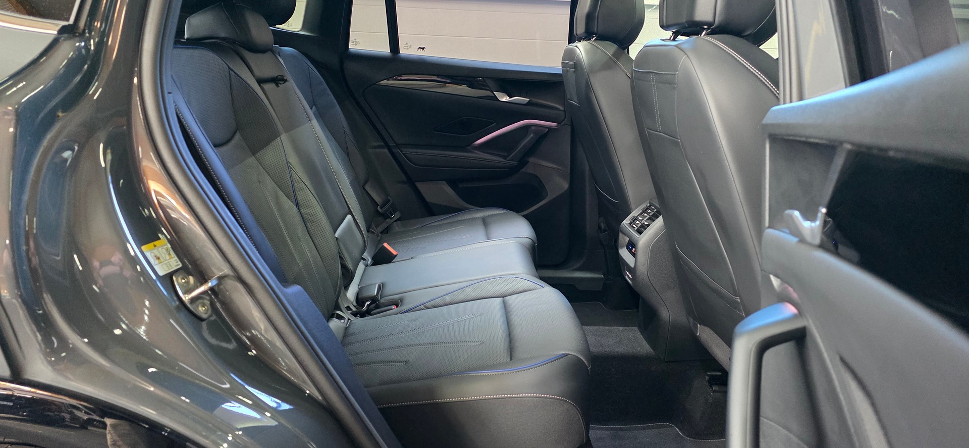 VW Tiguan 2.0 TDI SCR R-Line 4Motion DSG *360°Kamera*ACC/LaneAssist*Sitz-Lenkradheizung*Massagefunktion*Pamoramadach*-image-26