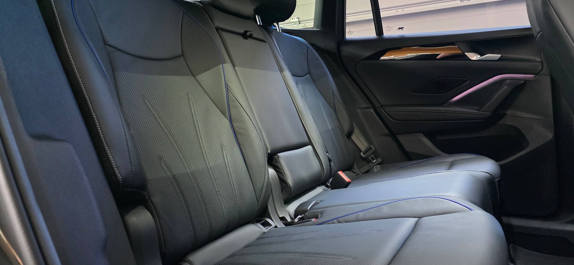VW Tiguan 2.0 TDI SCR R-Line 4Motion DSG *360°Kamera*ACC/LaneAssist*Sitz-Lenkradheizung*Massagefunktion*Pamoramadach*-image-27