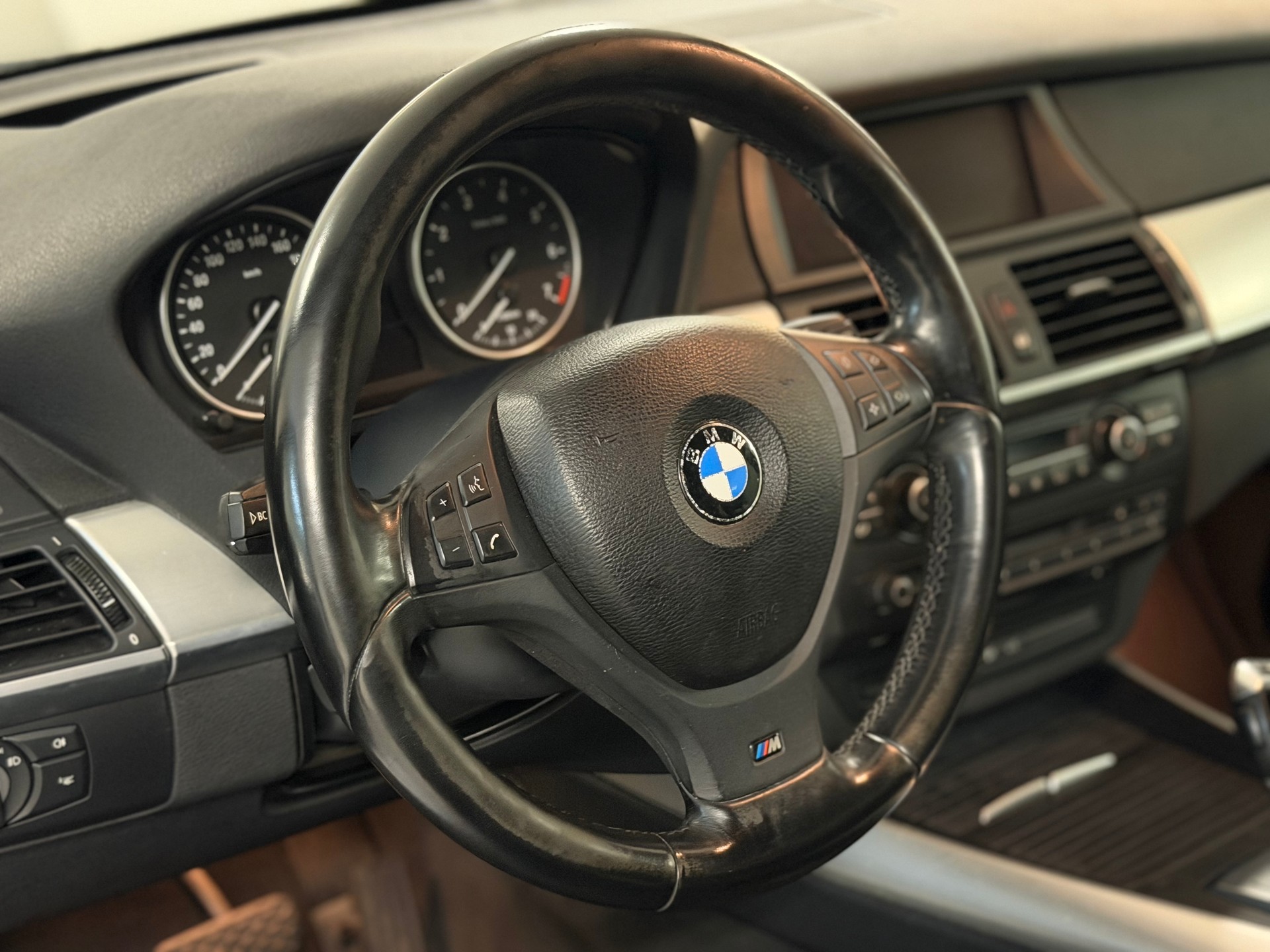 BMW X5 xDrive 48i (4.8i) Steptronic-image-12