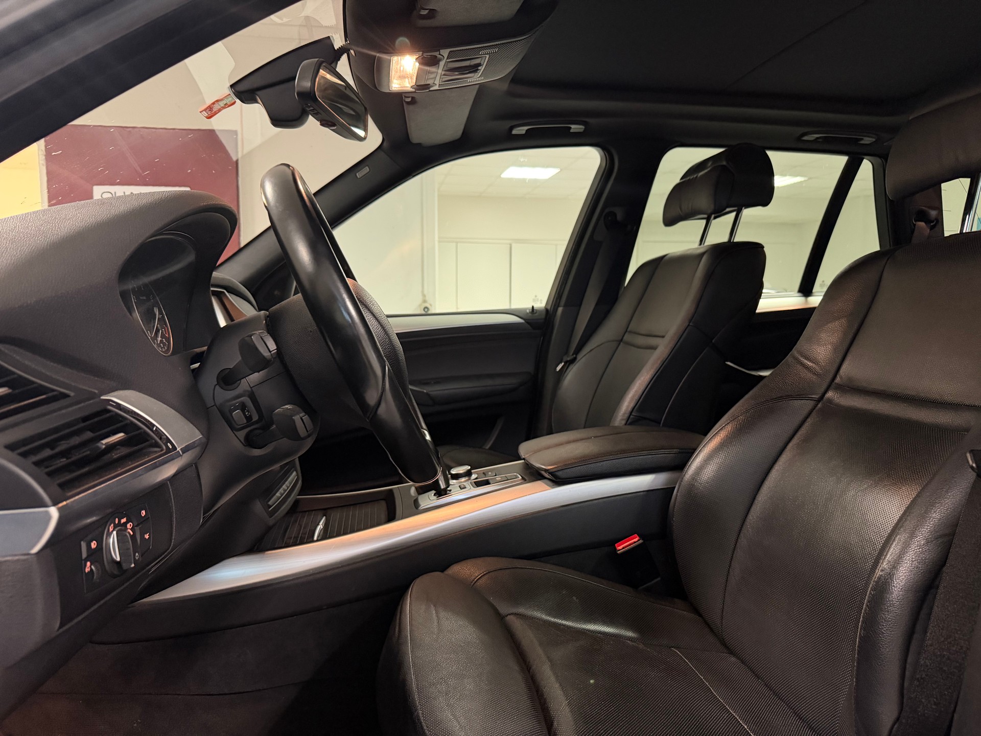 BMW X5 xDrive 48i (4.8i) Steptronic-image-11