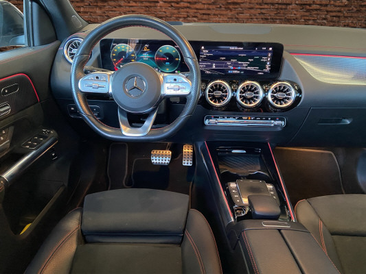 MERCEDES-BENZ EQA 250 AMG Line AMG Line-image-9