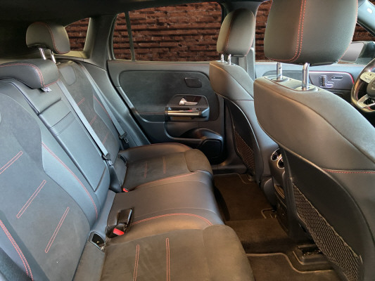 MERCEDES-BENZ EQA 250 AMG Line AMG Line-image-12