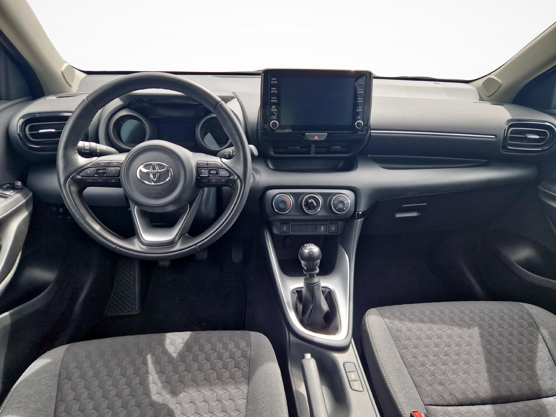 TOYOTA Yaris 1.5 VVT-iE Trend-image-8