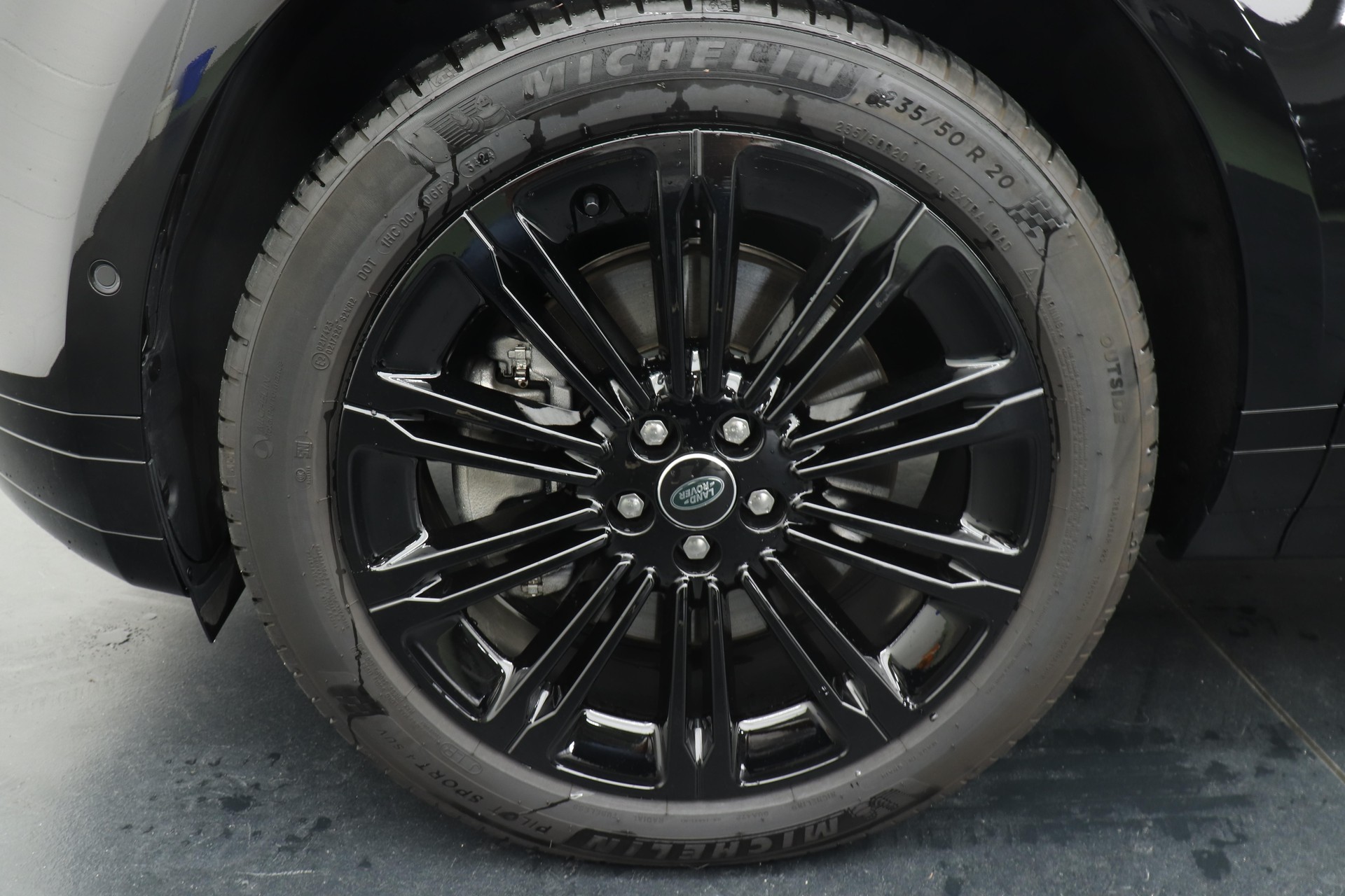 LAND ROVER Range Rover Evoque 1.5 T 270e Dynamic HSE-image-9