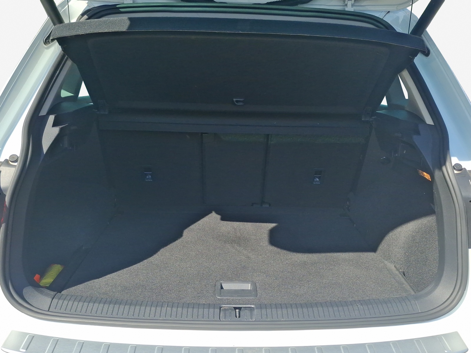 VW Tiguan 2.0 TDI SCR Elegance 4Motion DSG-image-12