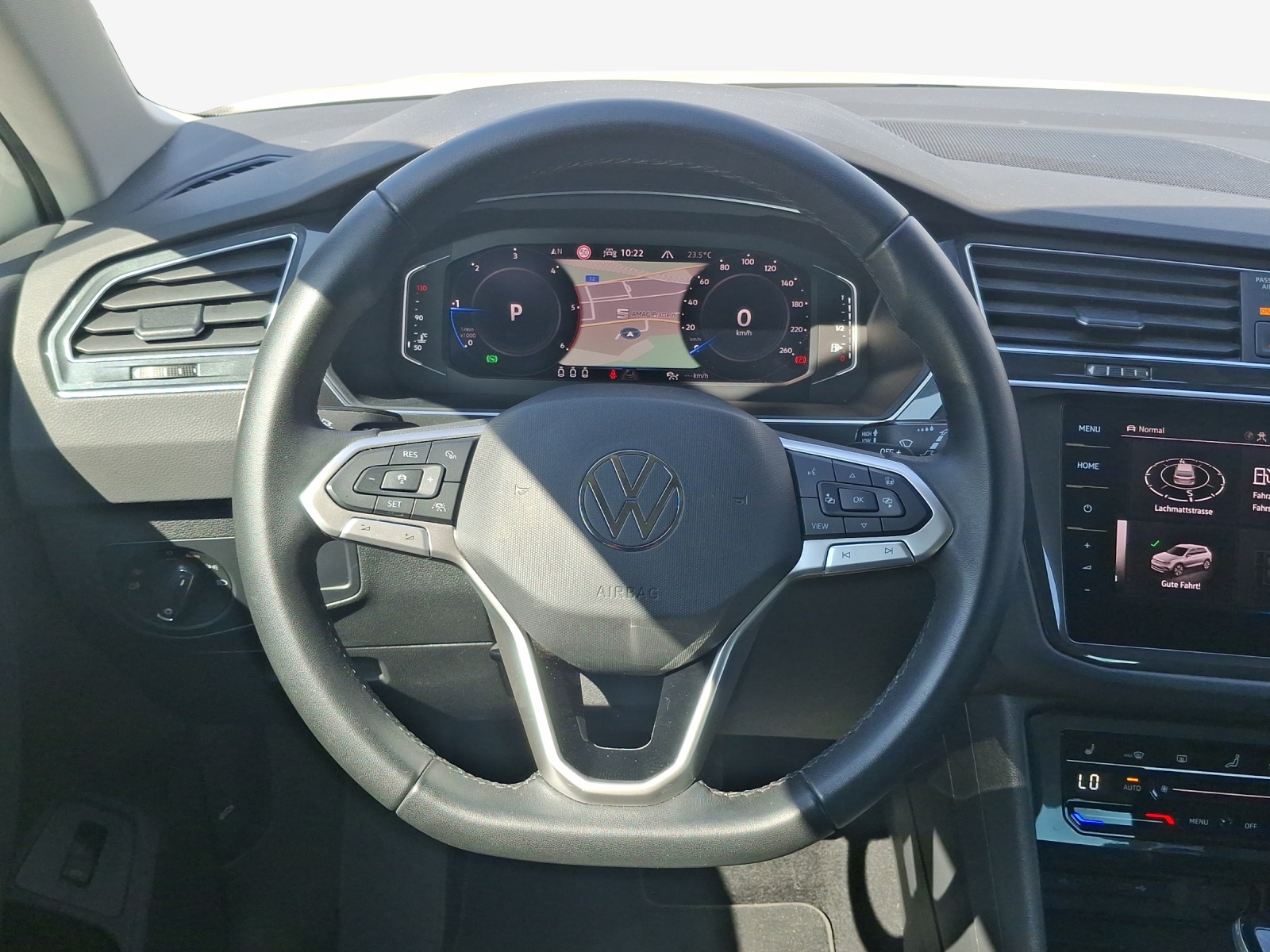 VW Tiguan 2.0 TDI SCR Elegance 4Motion DSG-image-9