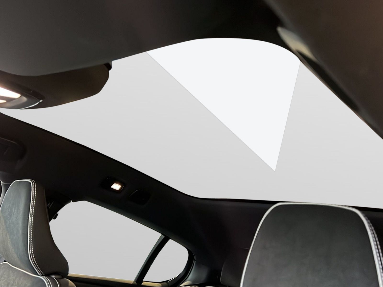 VOLVO C40 Recharge Twin-image-10