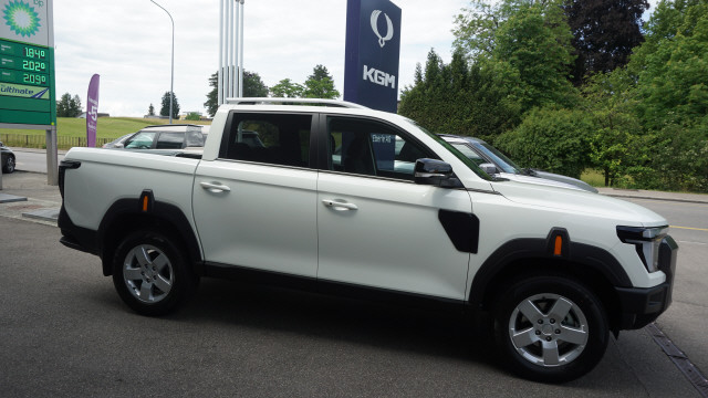KGM-SsangYong Musso 2.2 Platinum 4WD A-showroom-element-2