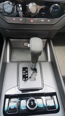 KGM-SsangYong Musso 2.2 Platinum 4WD A-image-10