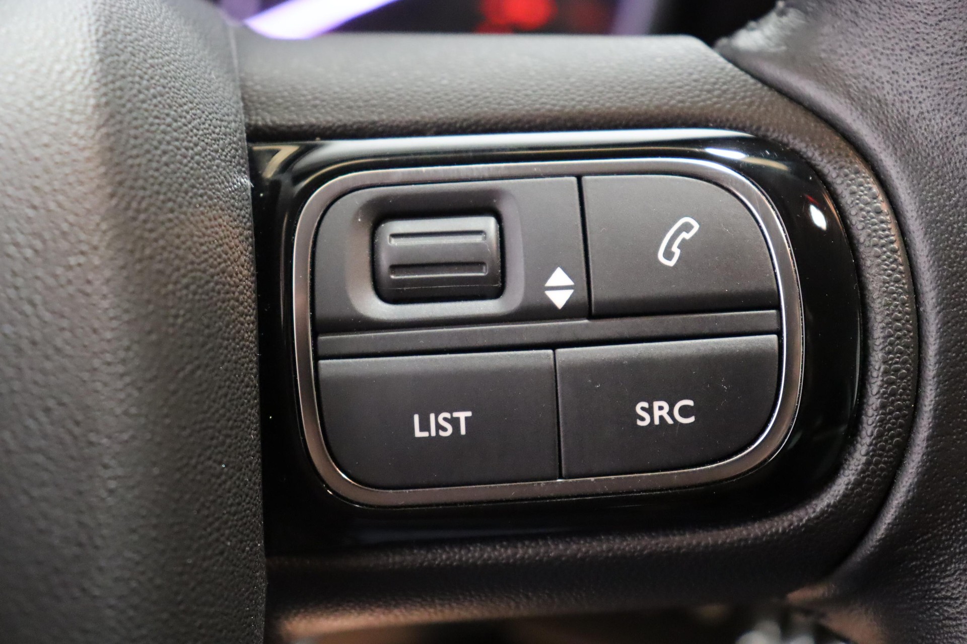 CITROEN C3 Aircross 1.5 BlueHDi Feel-image-10