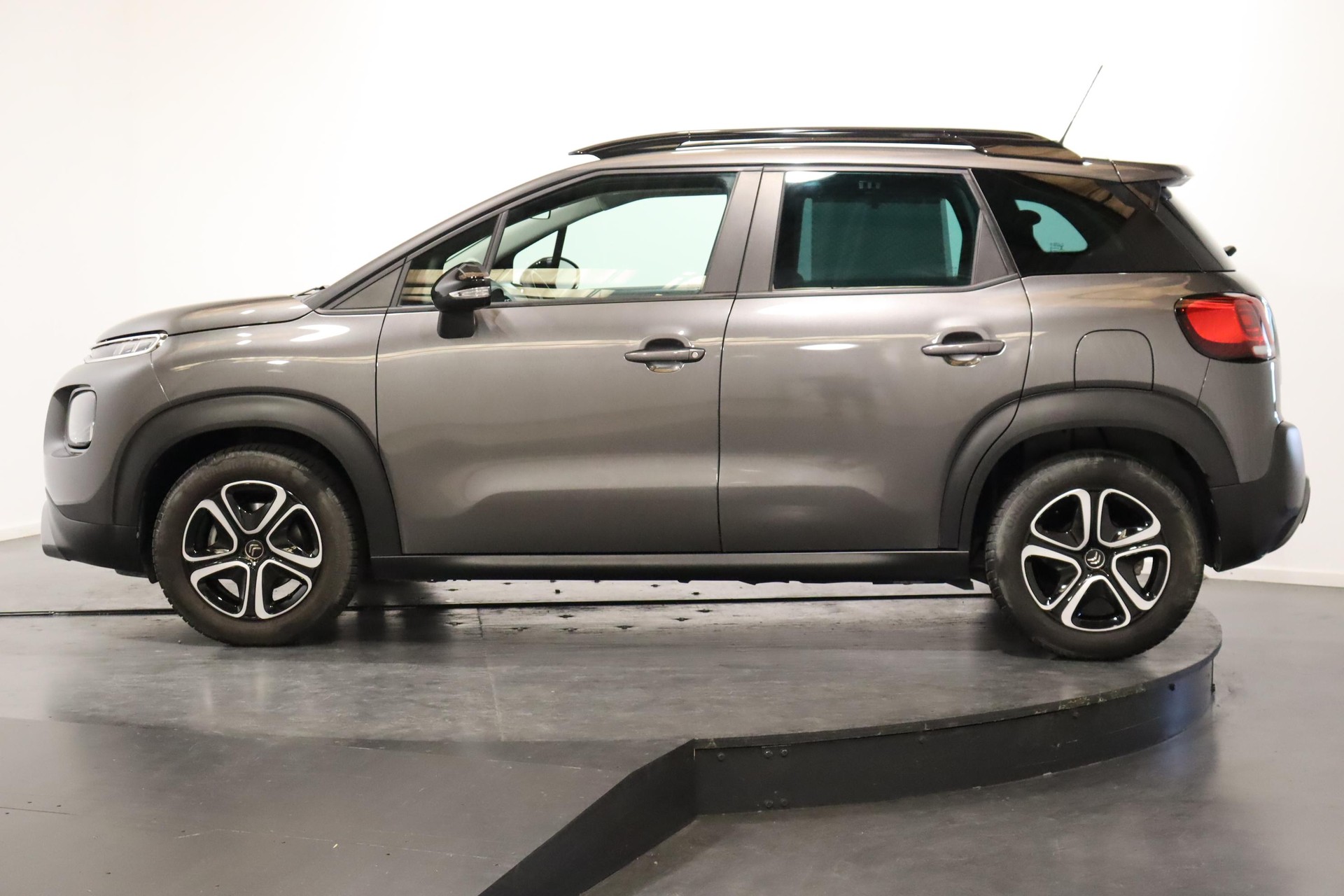 CITROEN C3 Aircross 1.5 BlueHDi Feel-image-1