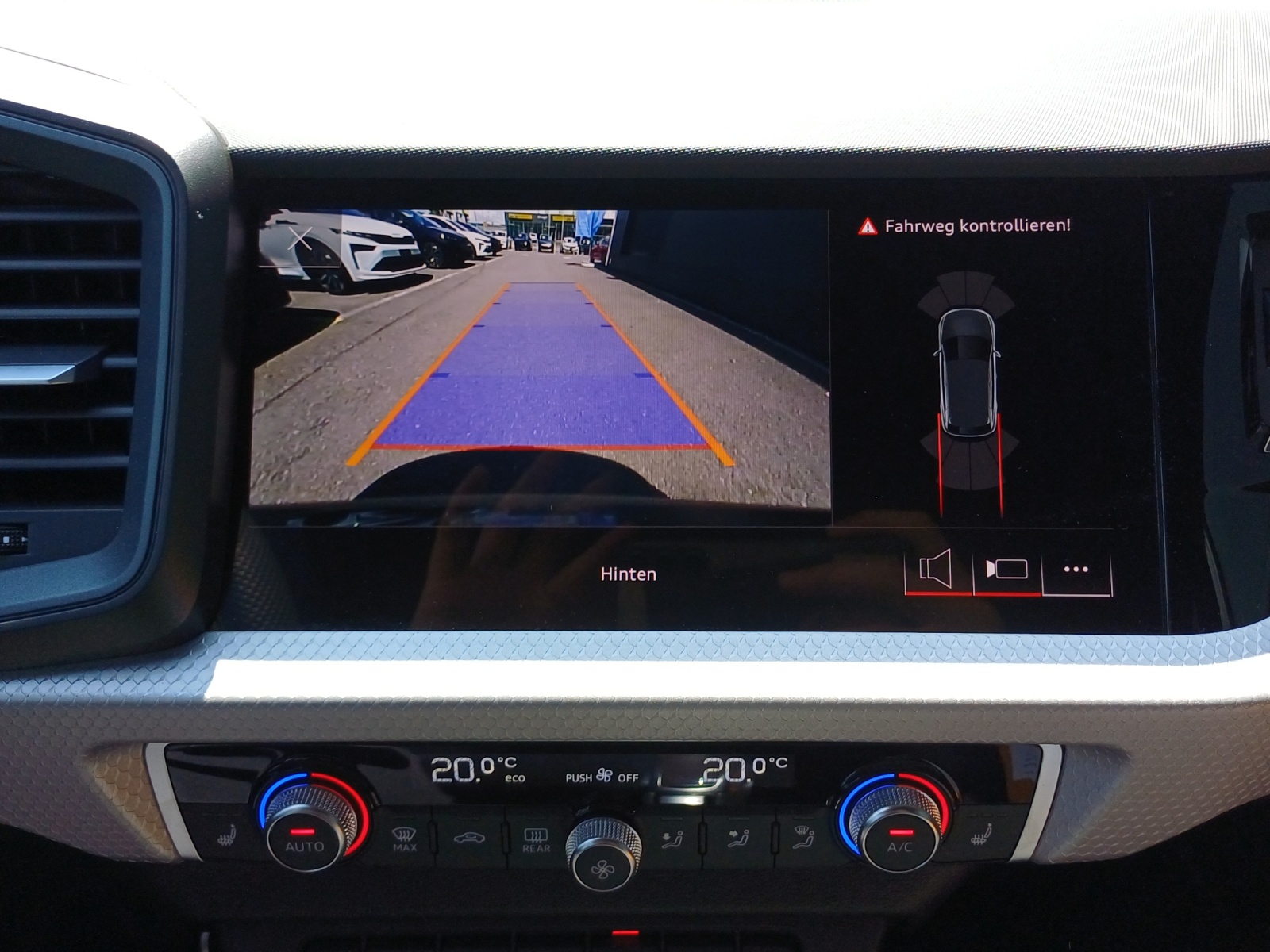 AUDI A1 Sportback 30 TFSI S Line Attraction S-tronic-image-13