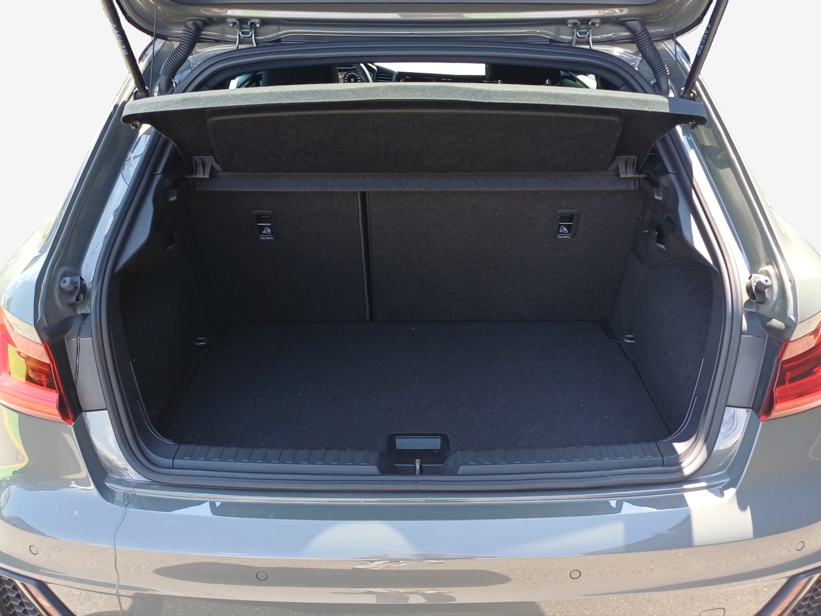 AUDI A1 Sportback 30 TFSI S Line Attraction S-tronic-image-12