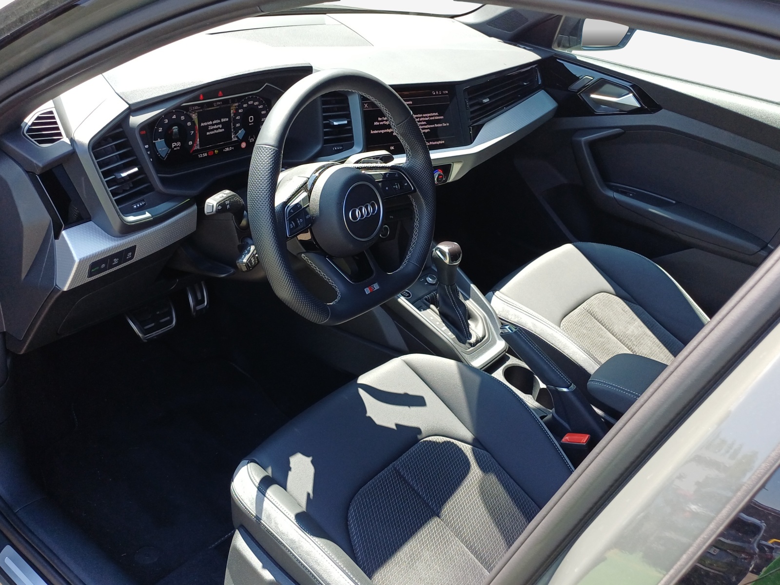 AUDI A1 Sportback 30 TFSI S Line Attraction S-tronic-image-7