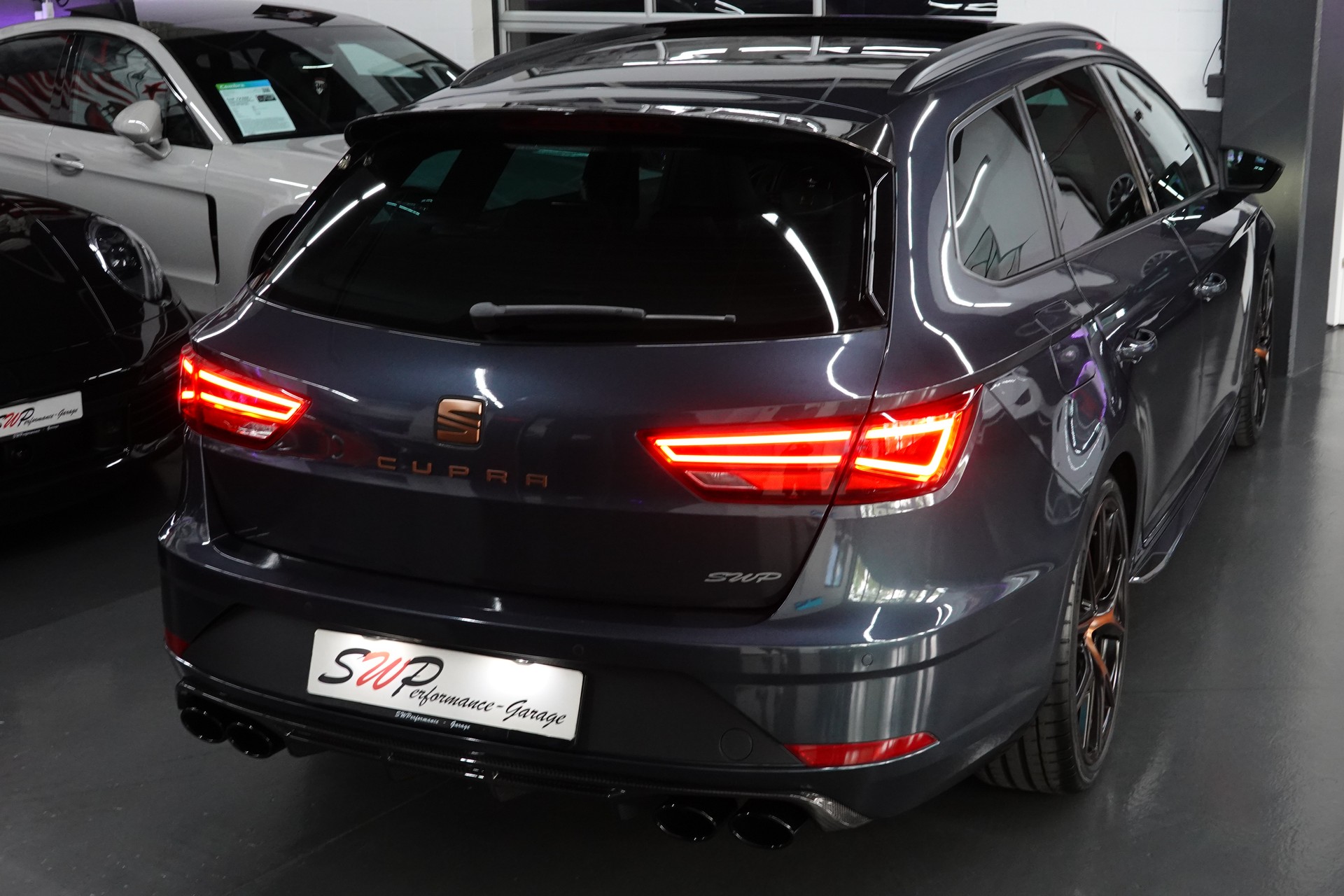 SEAT LEON 2.0 TSI CUPRA R 340 DSG 4-DRIVE APR ON TOP-image-20