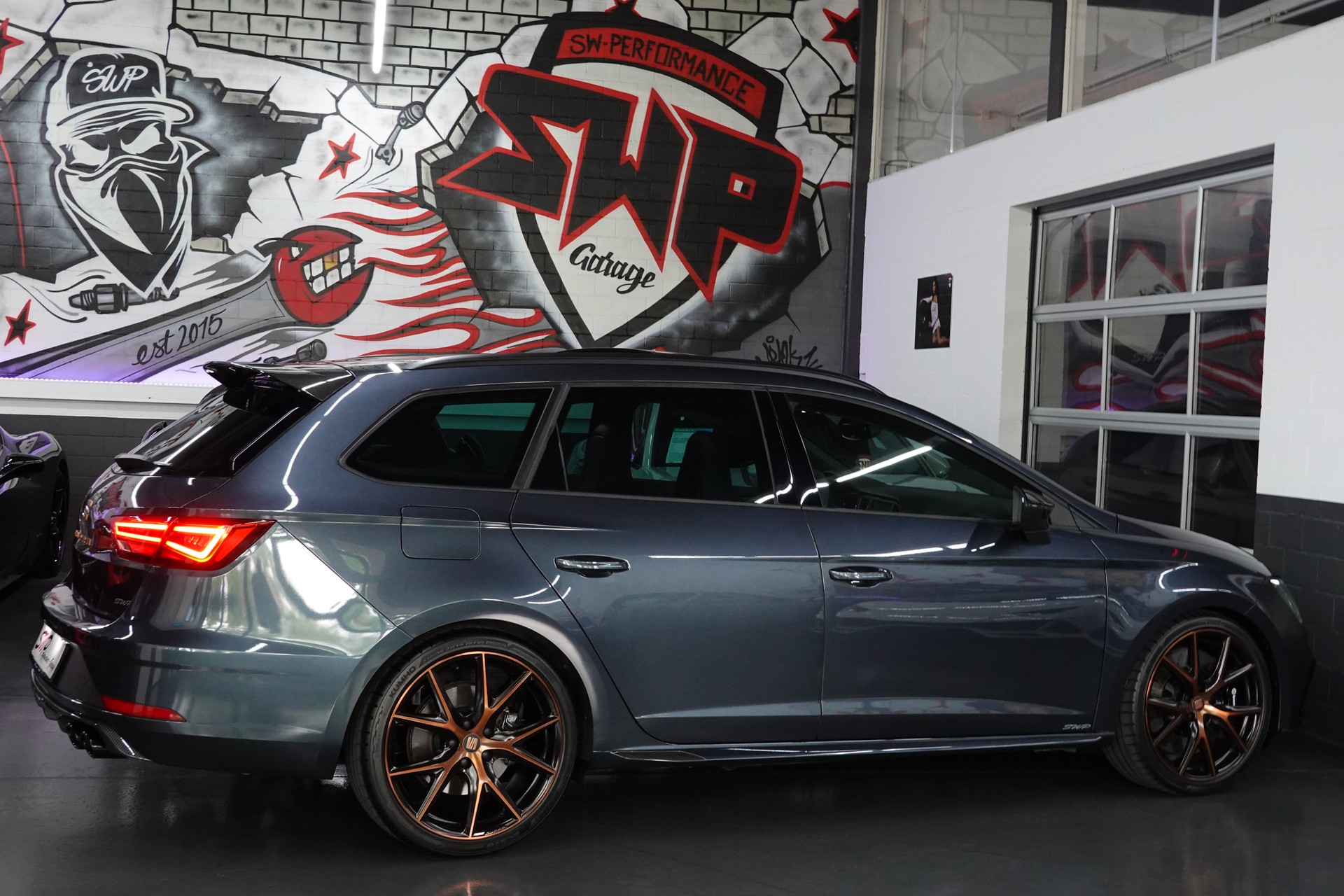 SEAT LEON 2.0 TSI CUPRA R 340 DSG 4-DRIVE APR ON TOP-image-21