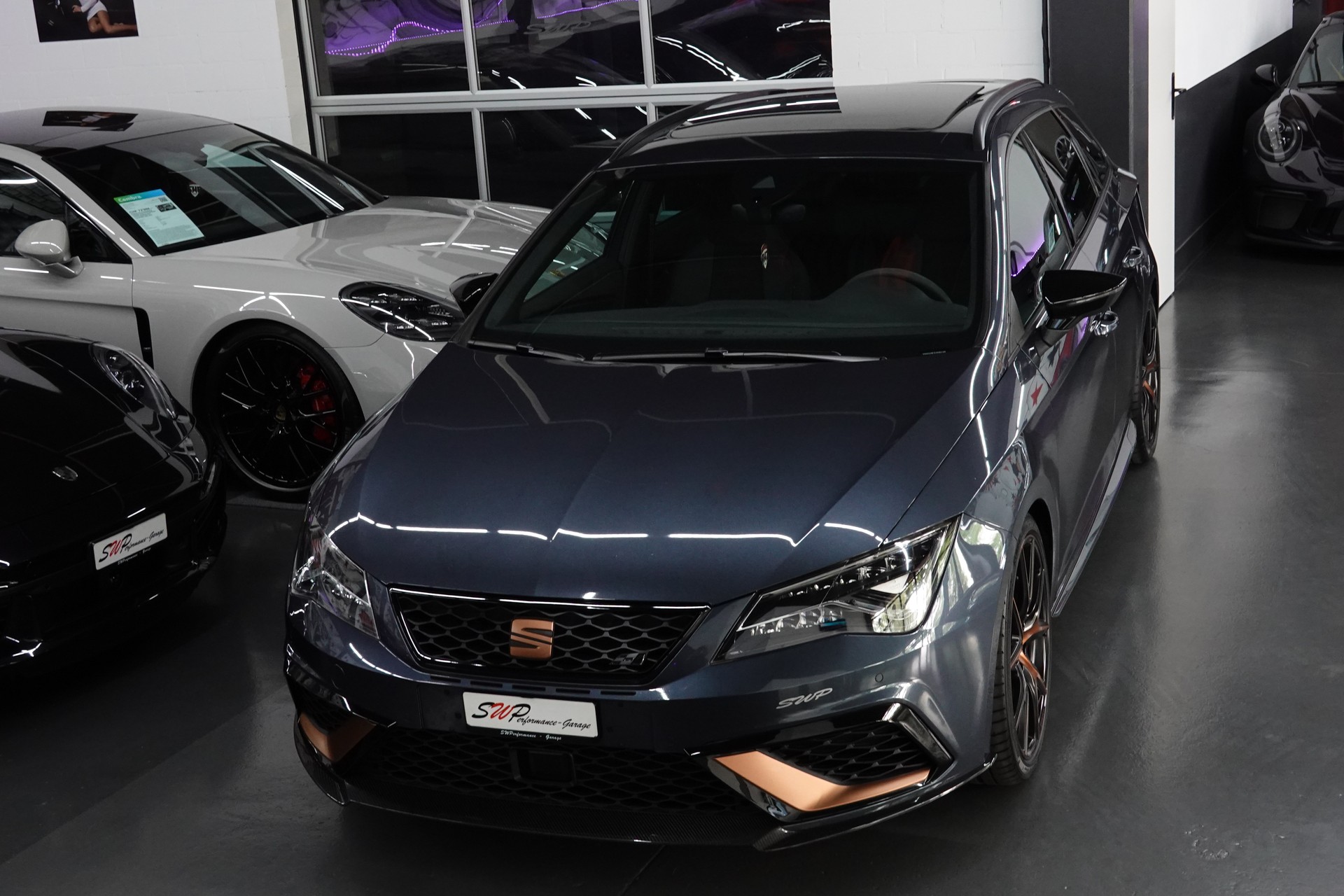 SEAT LEON 2.0 TSI CUPRA R 340 DSG 4-DRIVE APR ON TOP-image-2