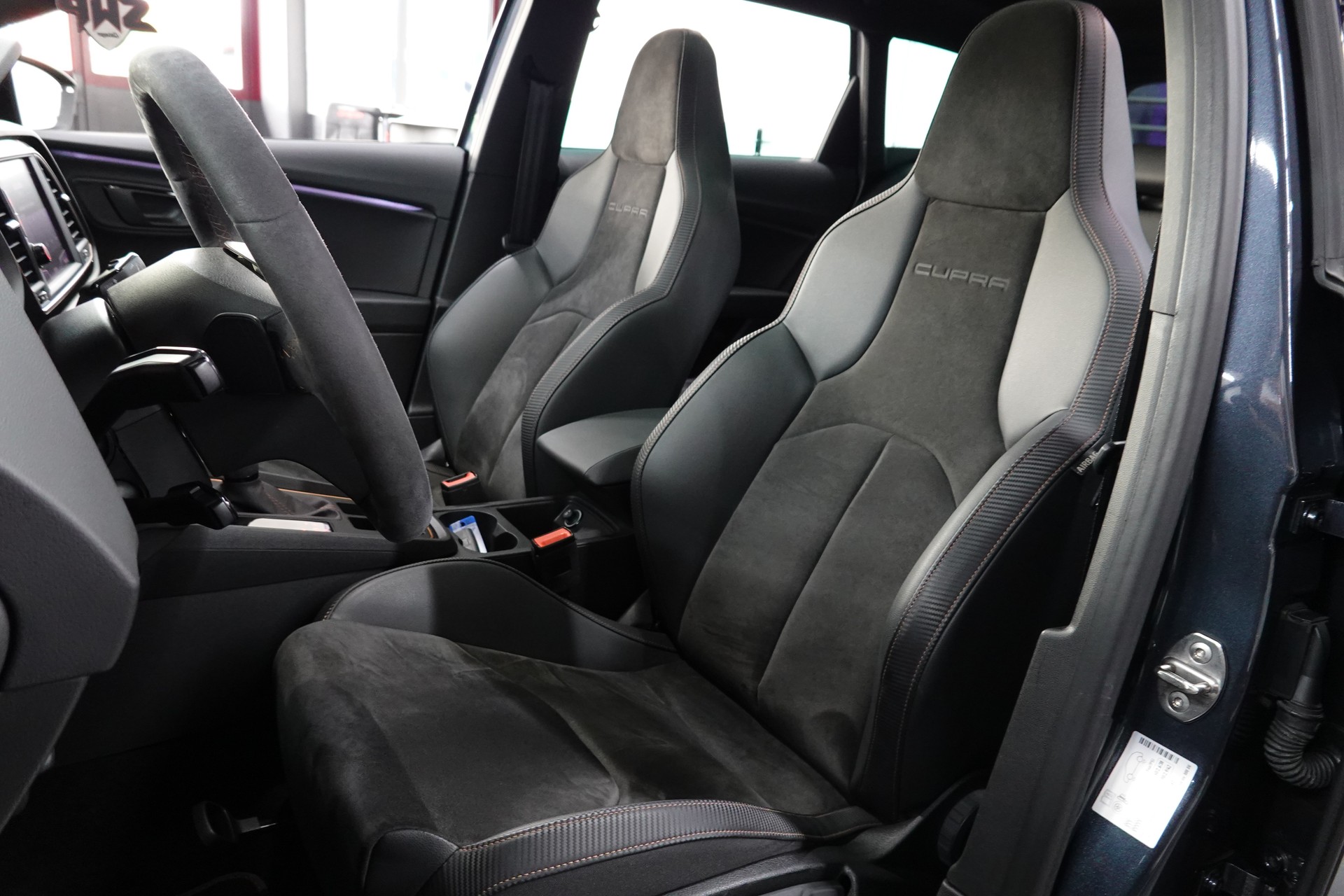 SEAT LEON 2.0 TSI CUPRA R 340 DSG 4-DRIVE APR ON TOP-image-28