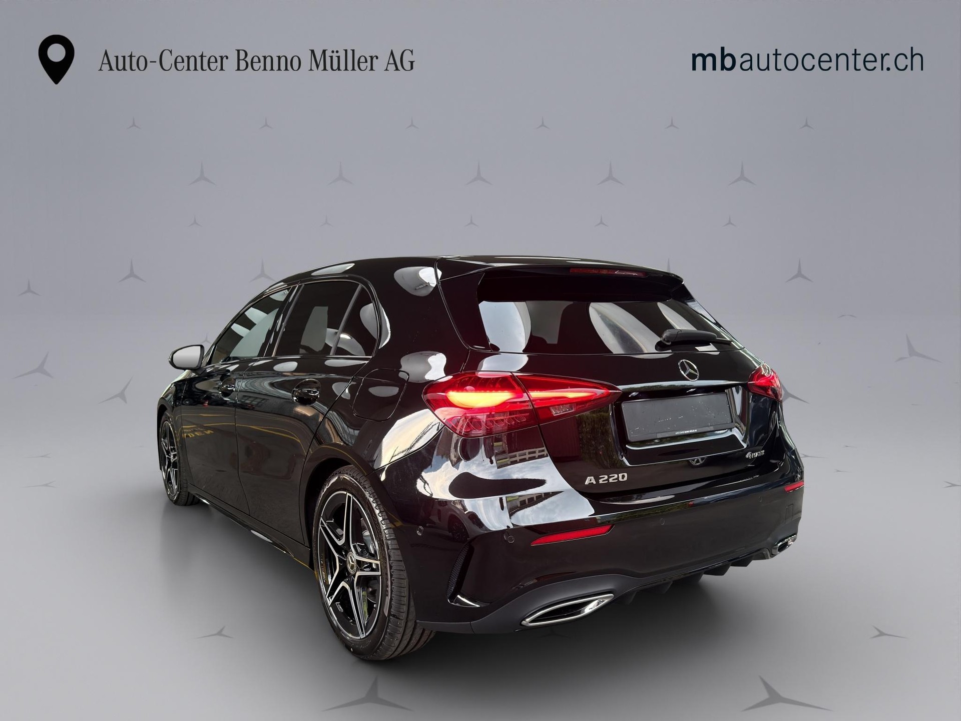 MERCEDES-BENZ A 220 AMG Line 4m-image-3