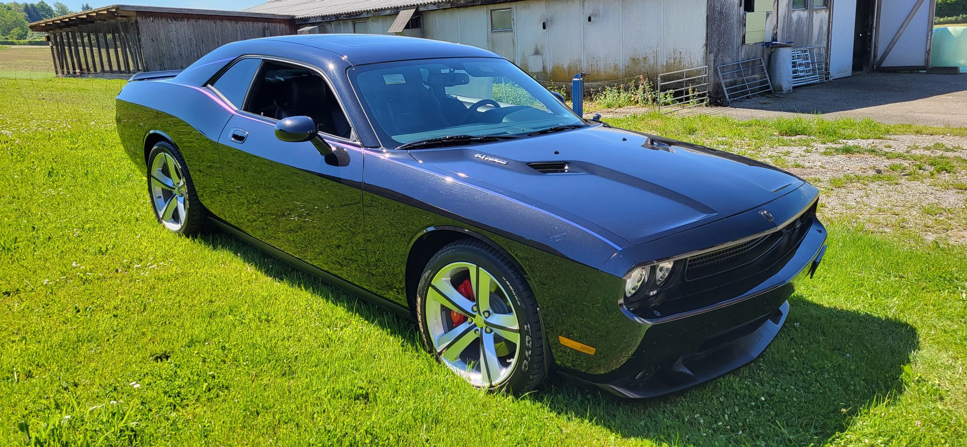 DODGE 6.1 HEMI SRT8-image-4