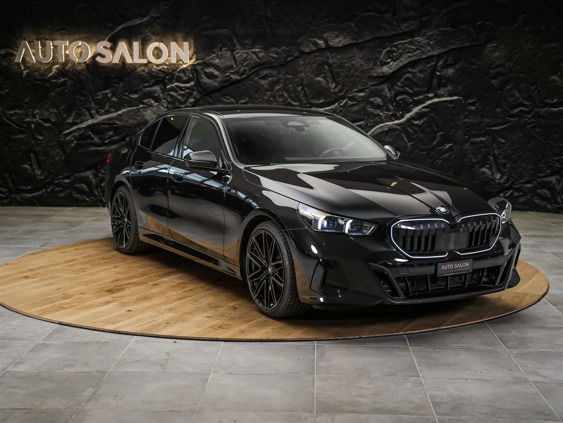 BMW 520i M Sport Steptronic *Abstandsregler*Sitzbelüftung*Harman/Kardon*Head Up*-image-6