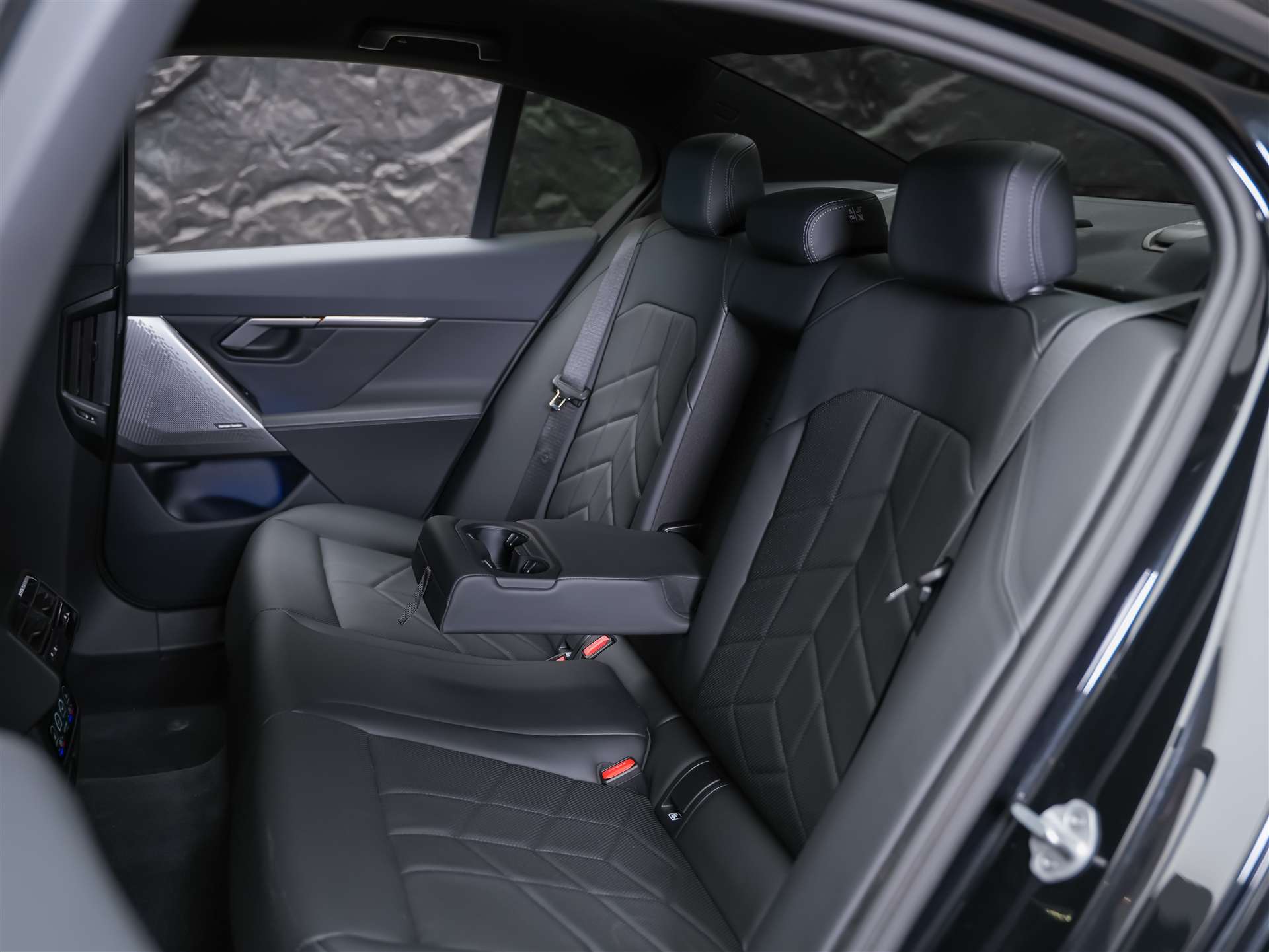 BMW 520i M Sport Steptronic *Abstandsregler*Sitzbelüftung*Harman/Kardon*Head Up*-image-14