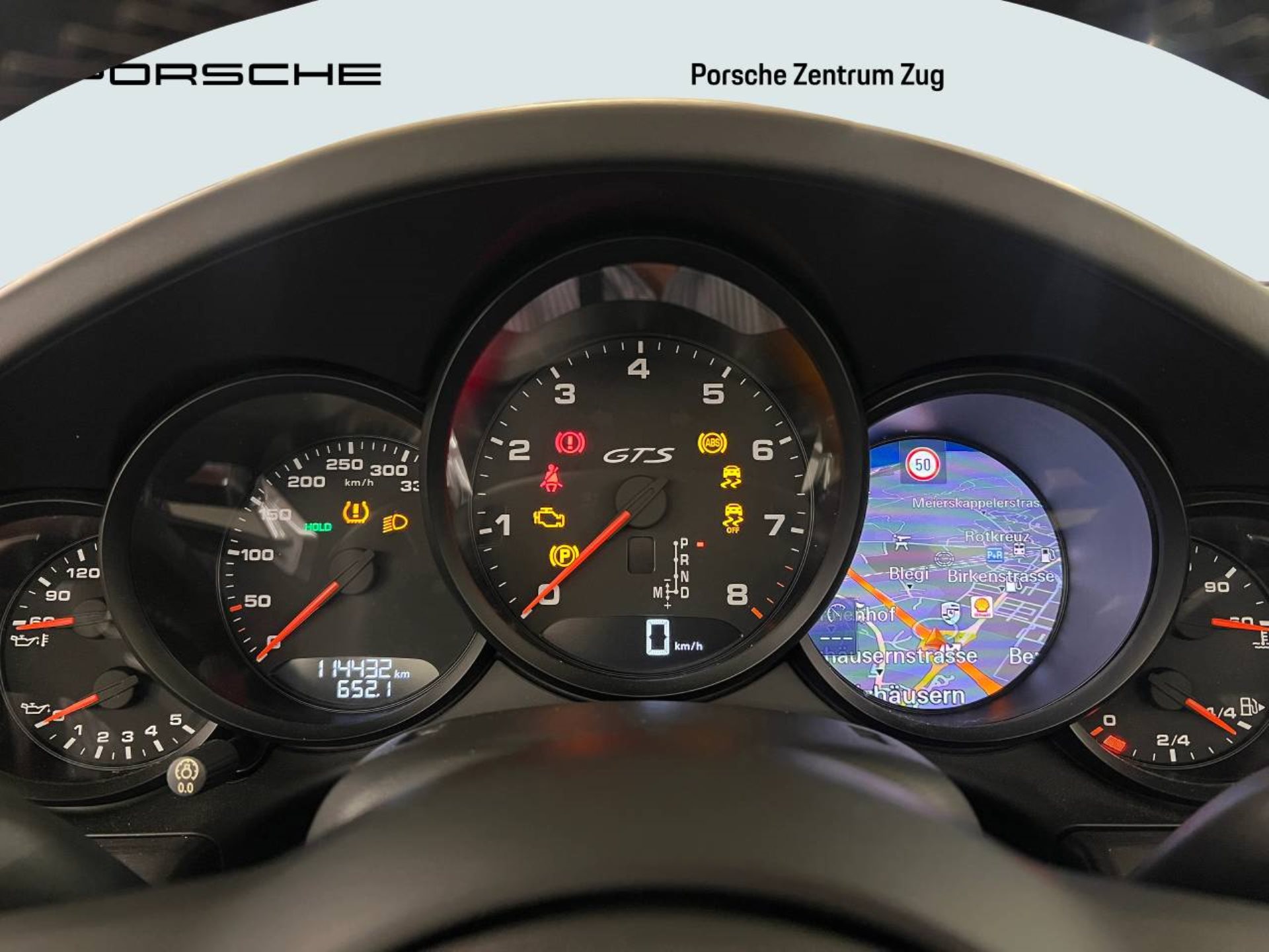 PORSCHE 911 Carrera 4 GTS Cabriolet-image-26
