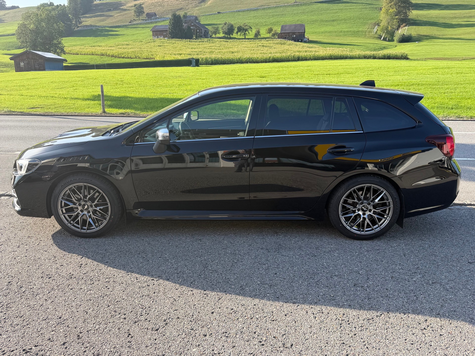 SUBARU Levorg 1.6DIT Swiss S AWD Lineartronic-image-2