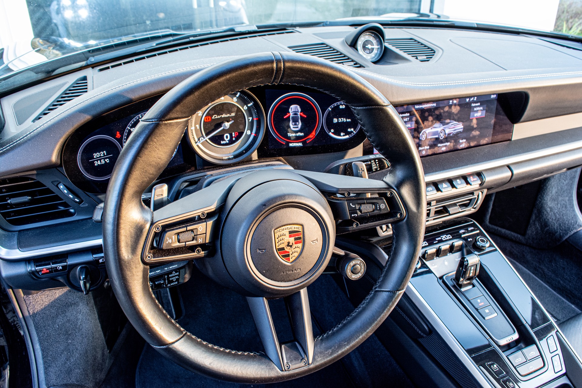 PORSCHE 911 Turbo S Cabriolet PDK-image-20