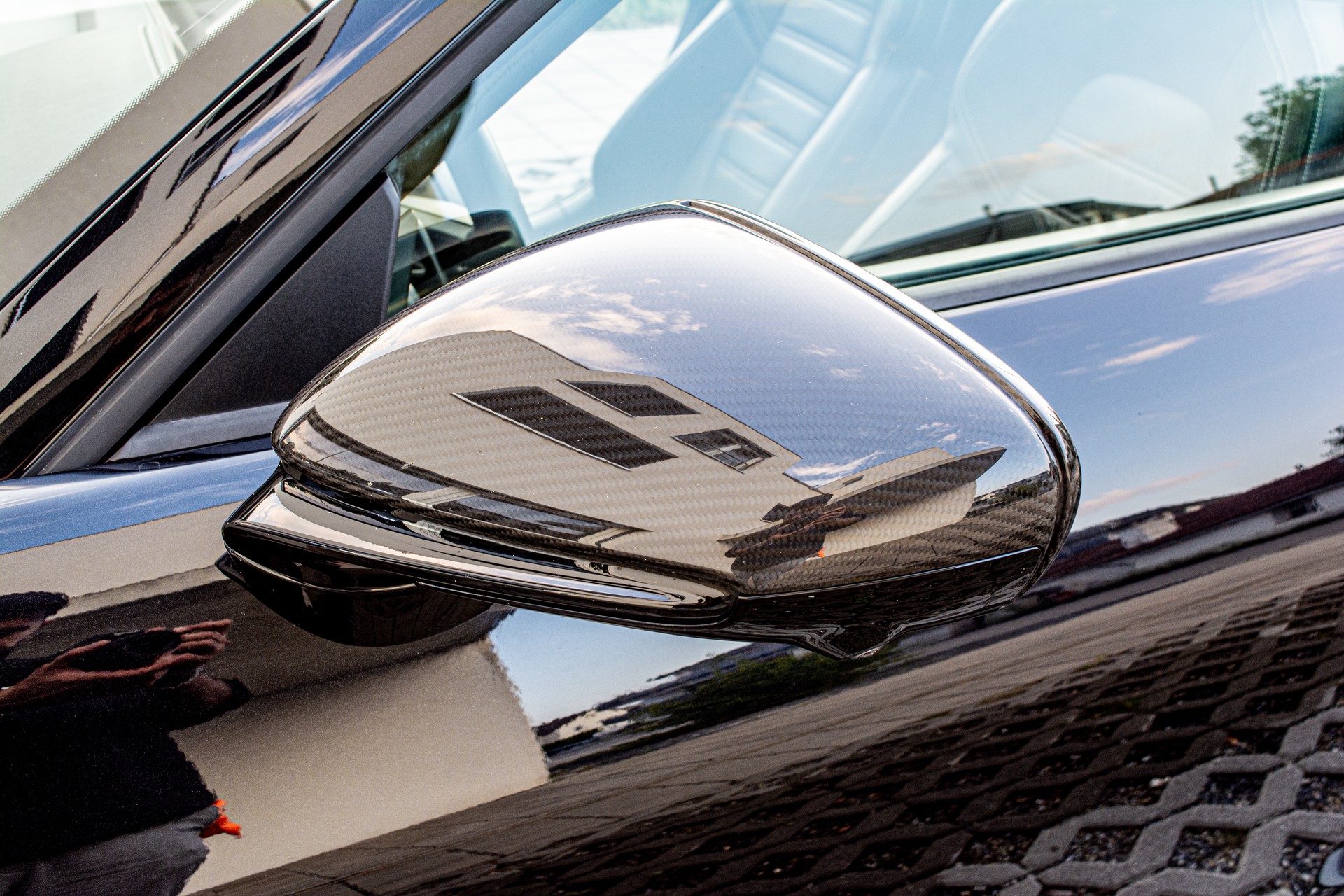 PORSCHE 911 Turbo S Cabriolet PDK-image-29