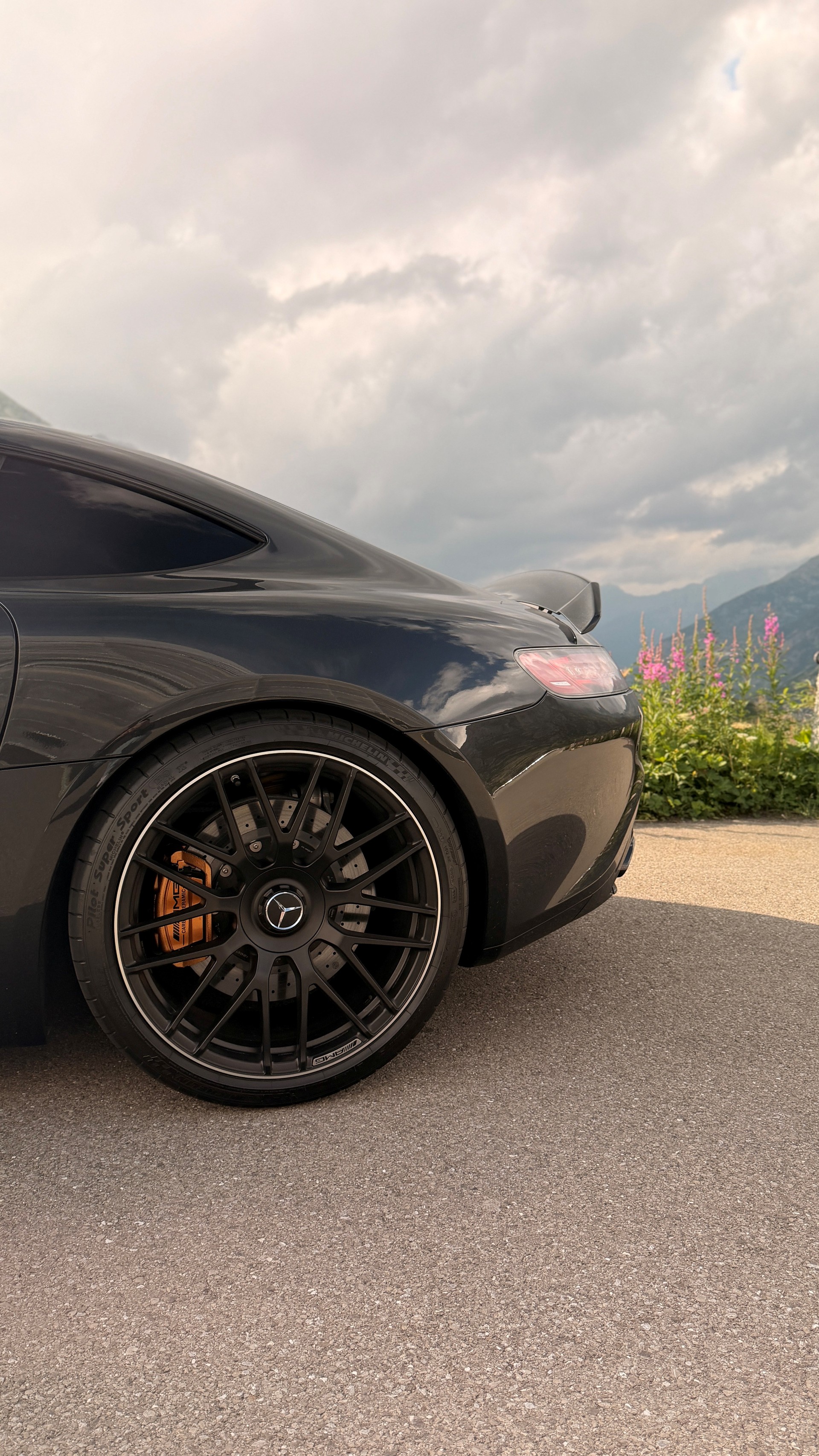 MERCEDES-BENZ AMG GT S-image-2