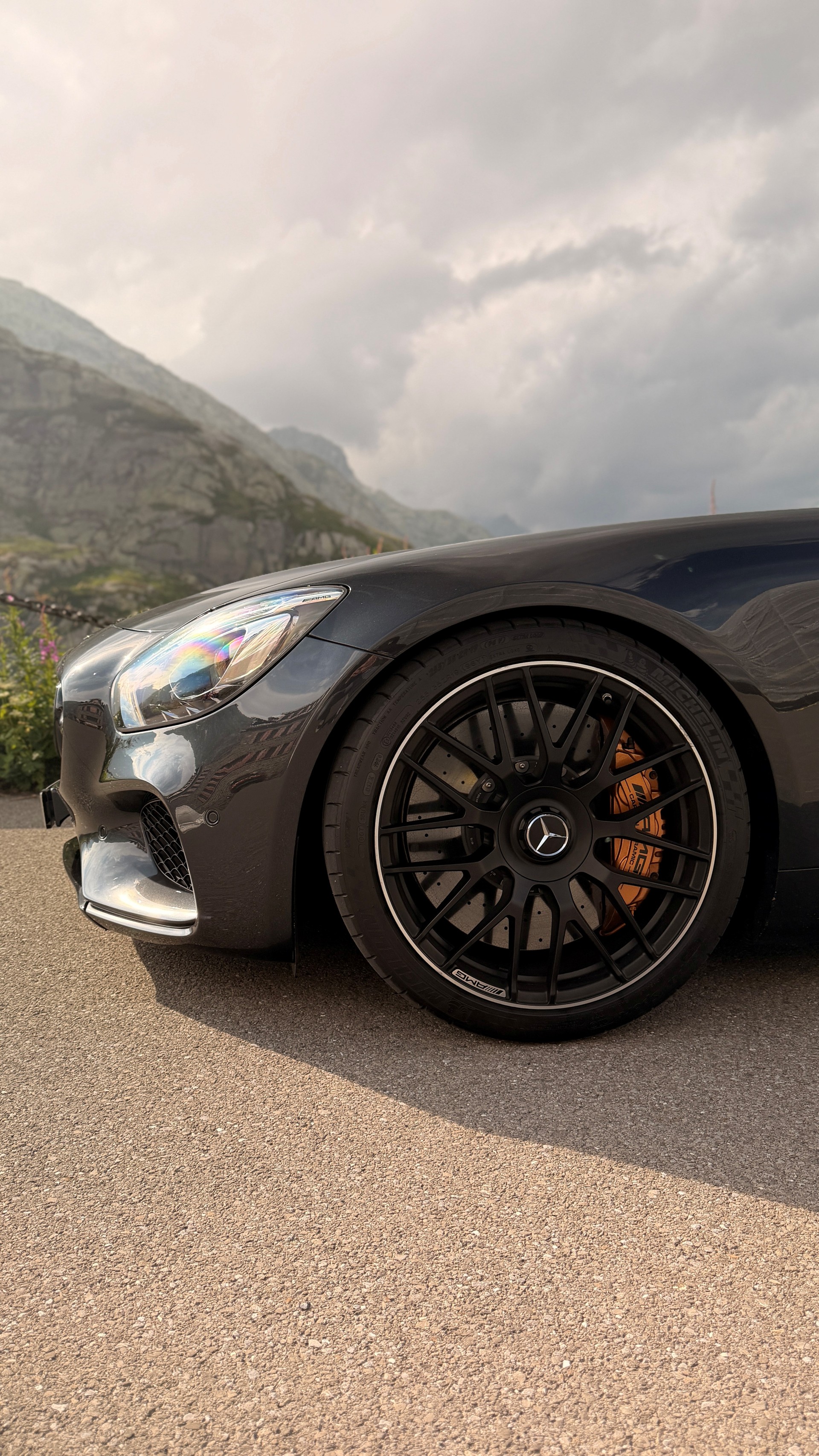 MERCEDES-BENZ AMG GT S-image-1