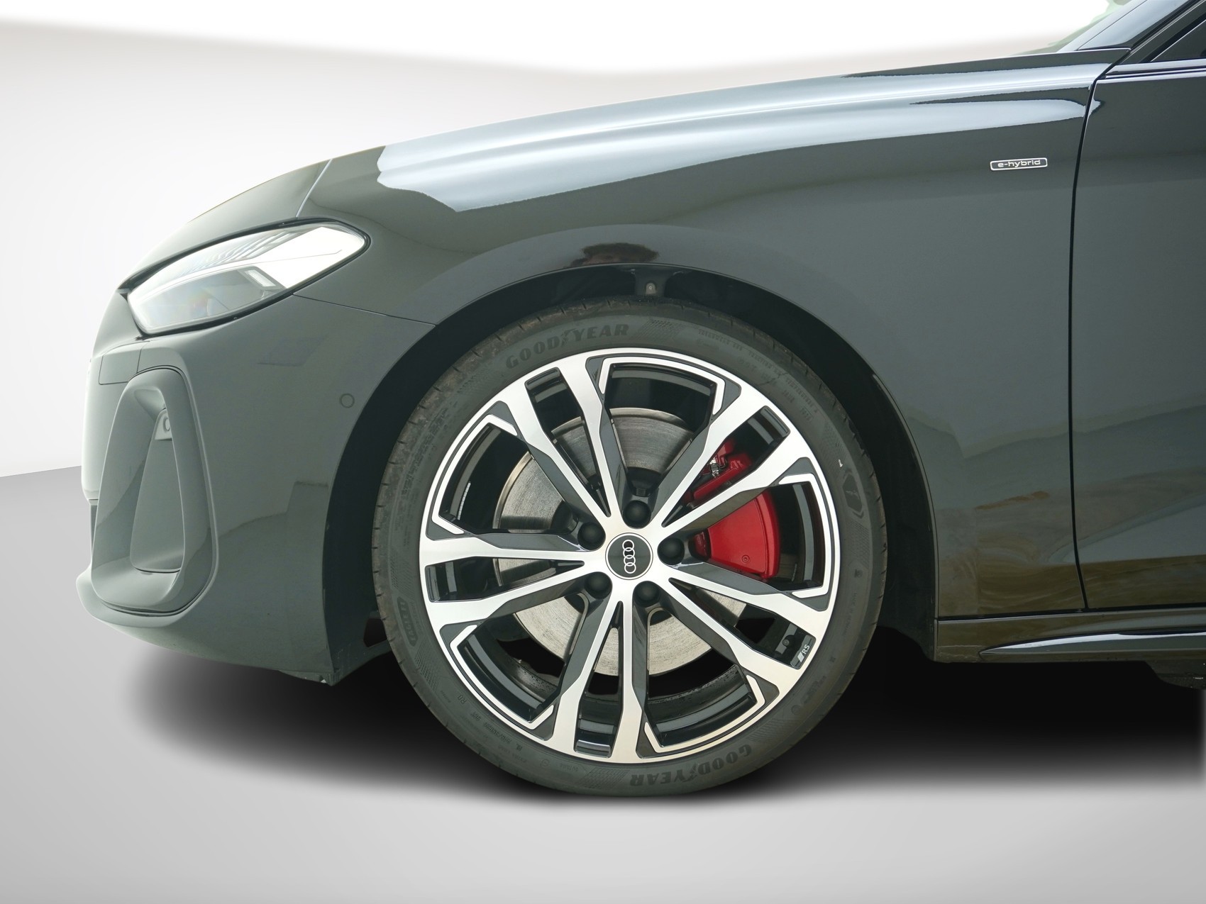 AUDI A5 Avant 2.0 e-hybrid S line quattro S-Tronic-image-9