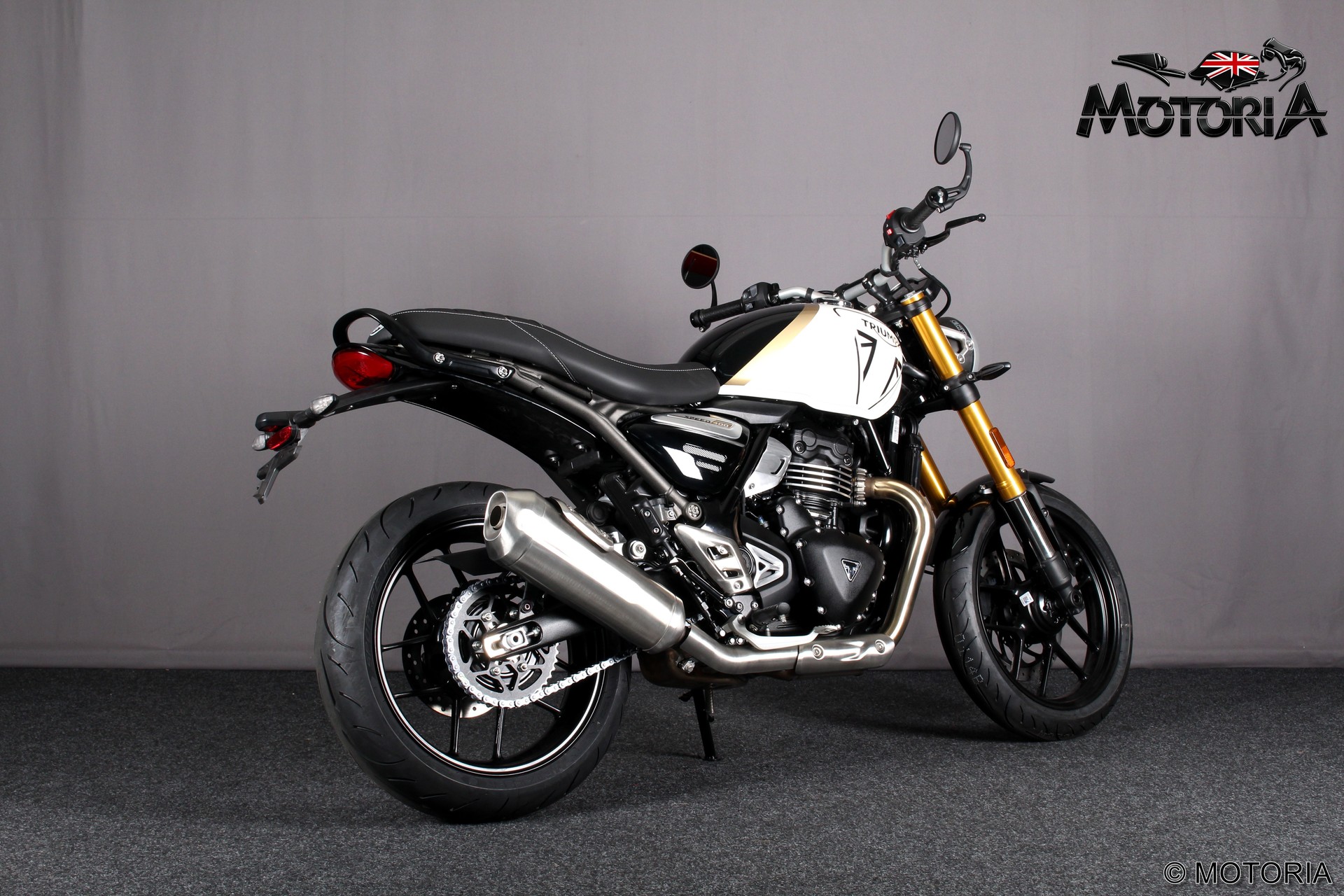 TRIUMPH Speed 400-showroom-element-2