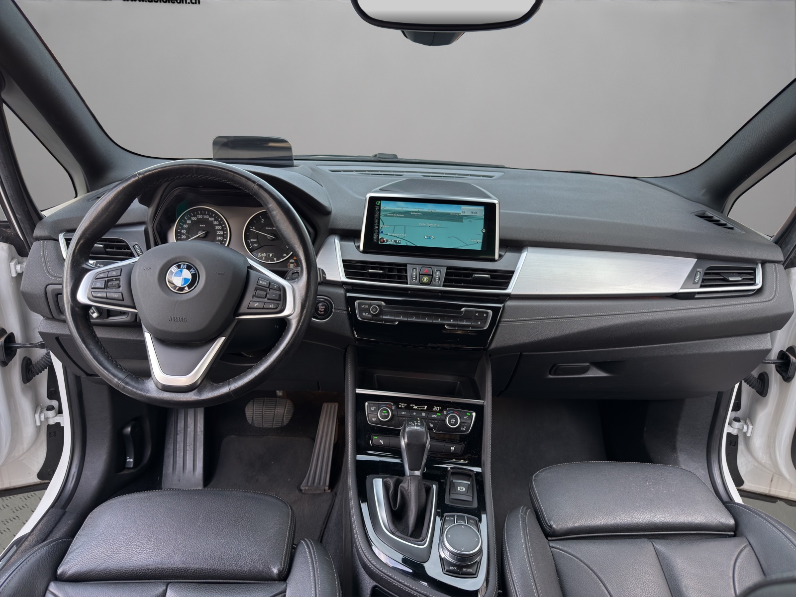 BMW 218d xDrive Gran Tourer M Sport Steptronic-image-13