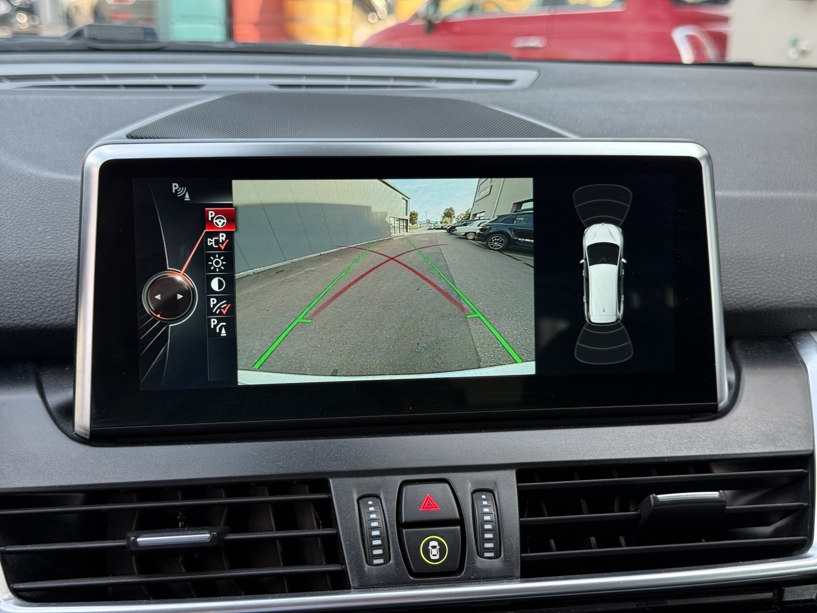 BMW 218d xDrive Gran Tourer M Sport Steptronic-image-27