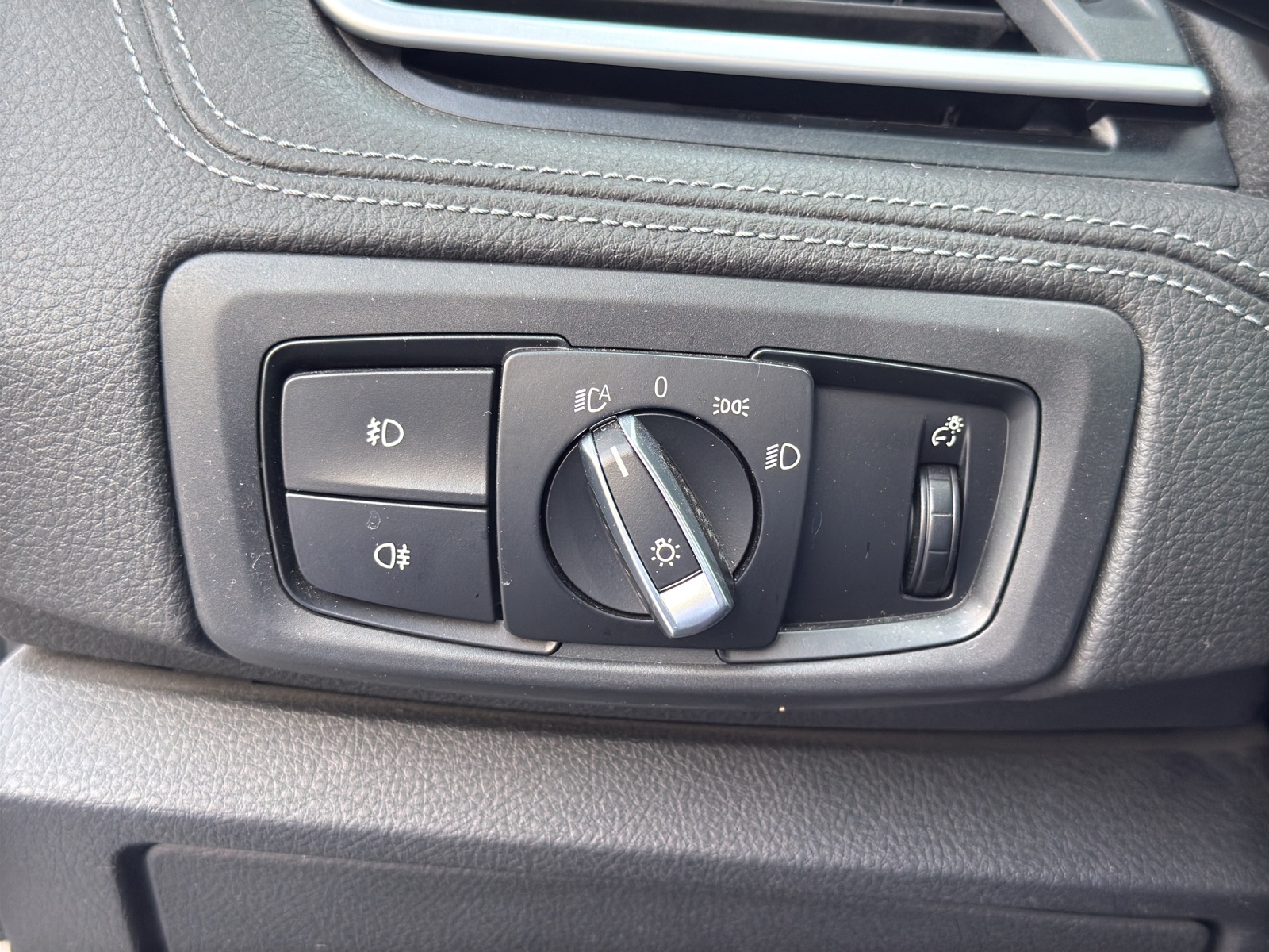 BMW 218d xDrive Gran Tourer M Sport Steptronic-image-22