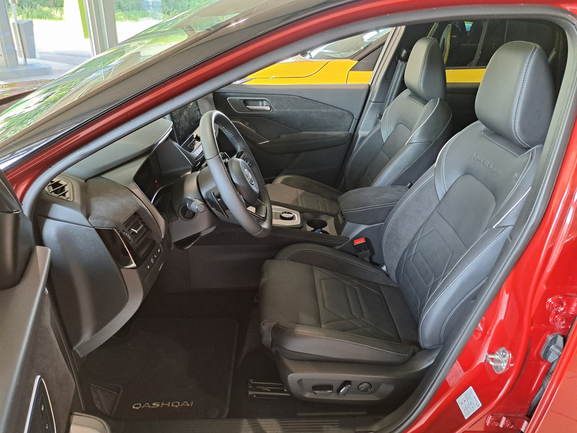 NISSAN Qashqai 1.3 DIG-T MHEV N-Design Xtronic 4x4-image-9